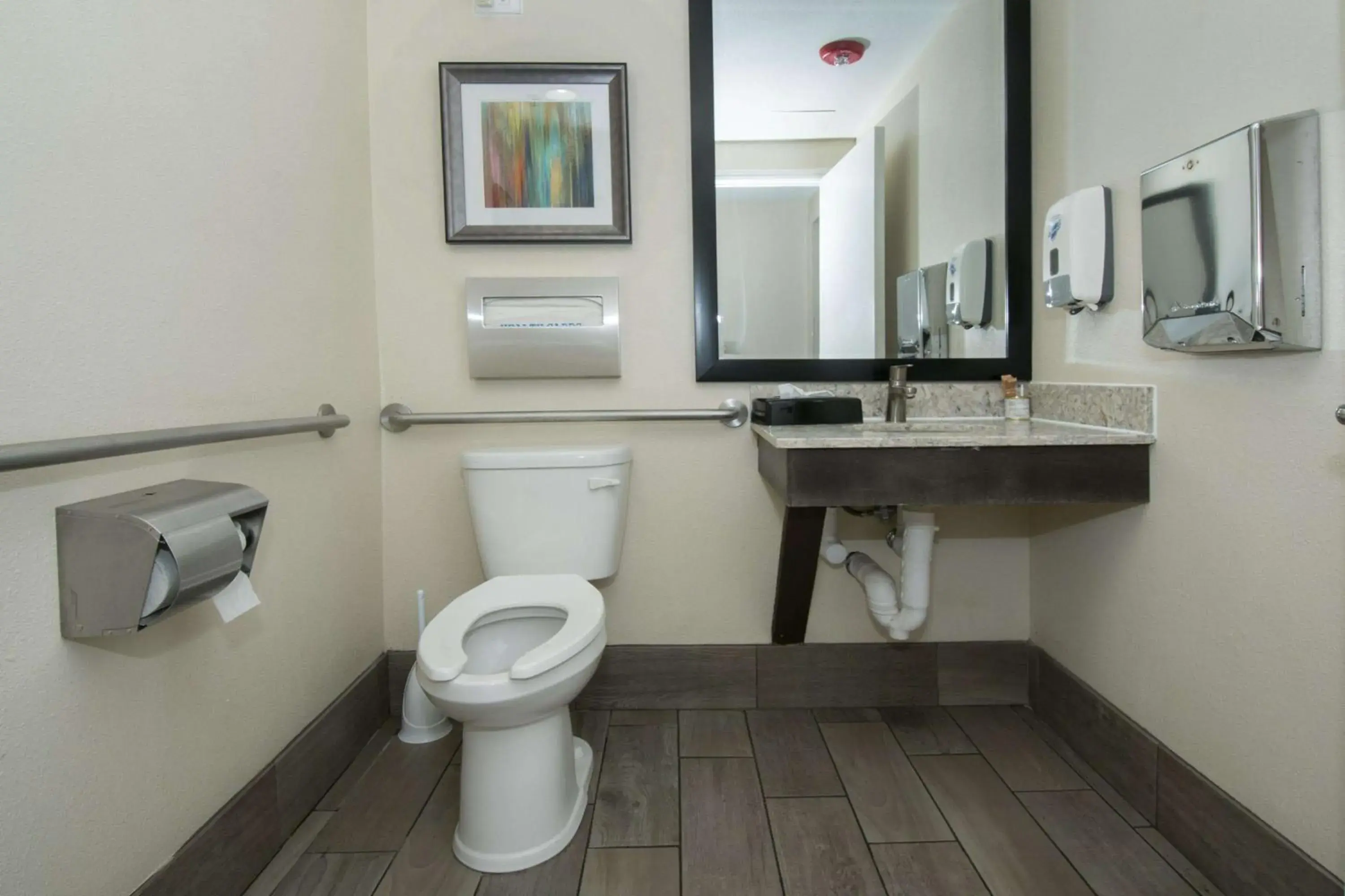 King Room with Roll-In Shower - Disability Access in Best Western Plus Downtown North King Room with Roll-In Shower - Disability Access in Best Western Plus Downtown North