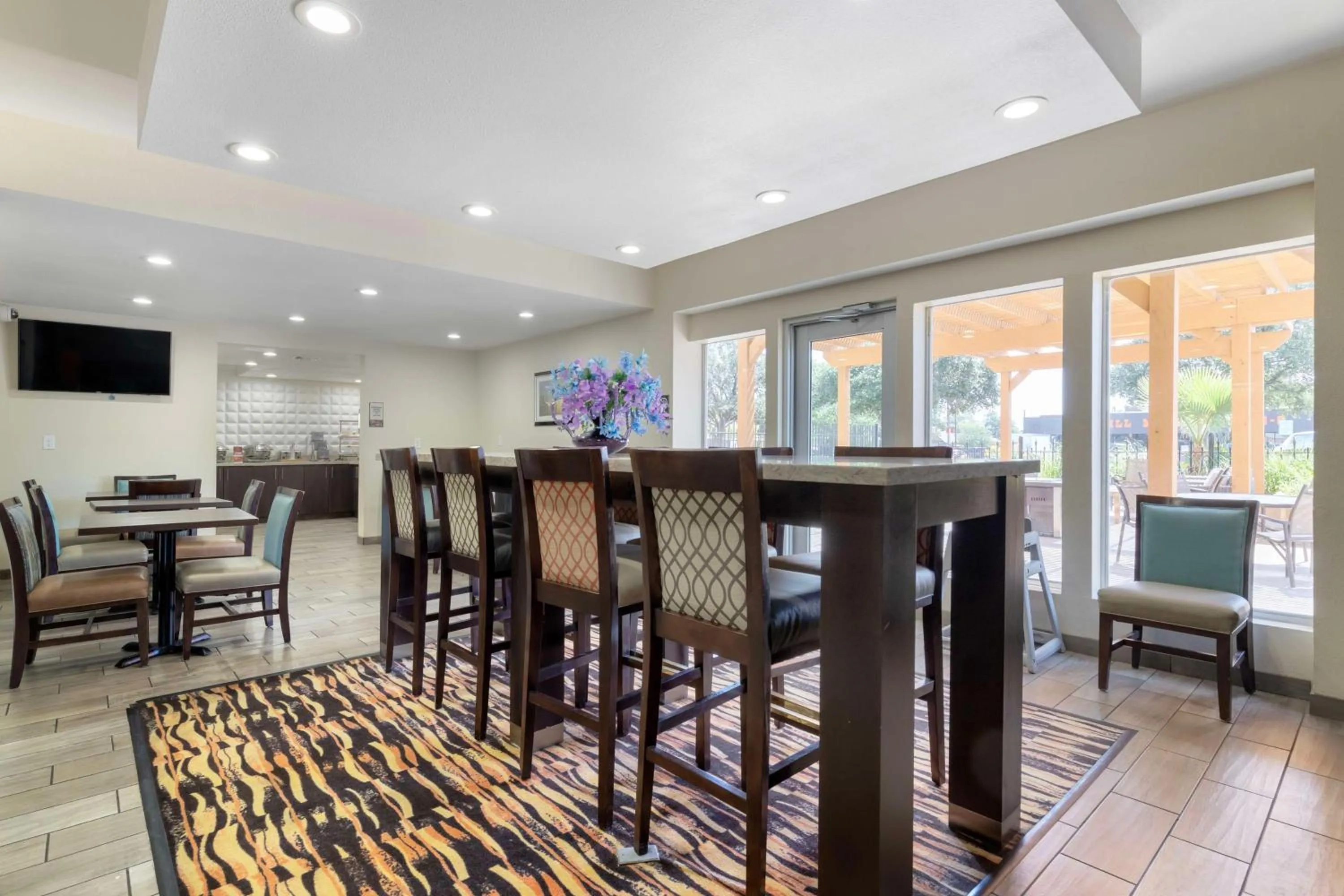 Breakfast in Best Western Plus Downtown North