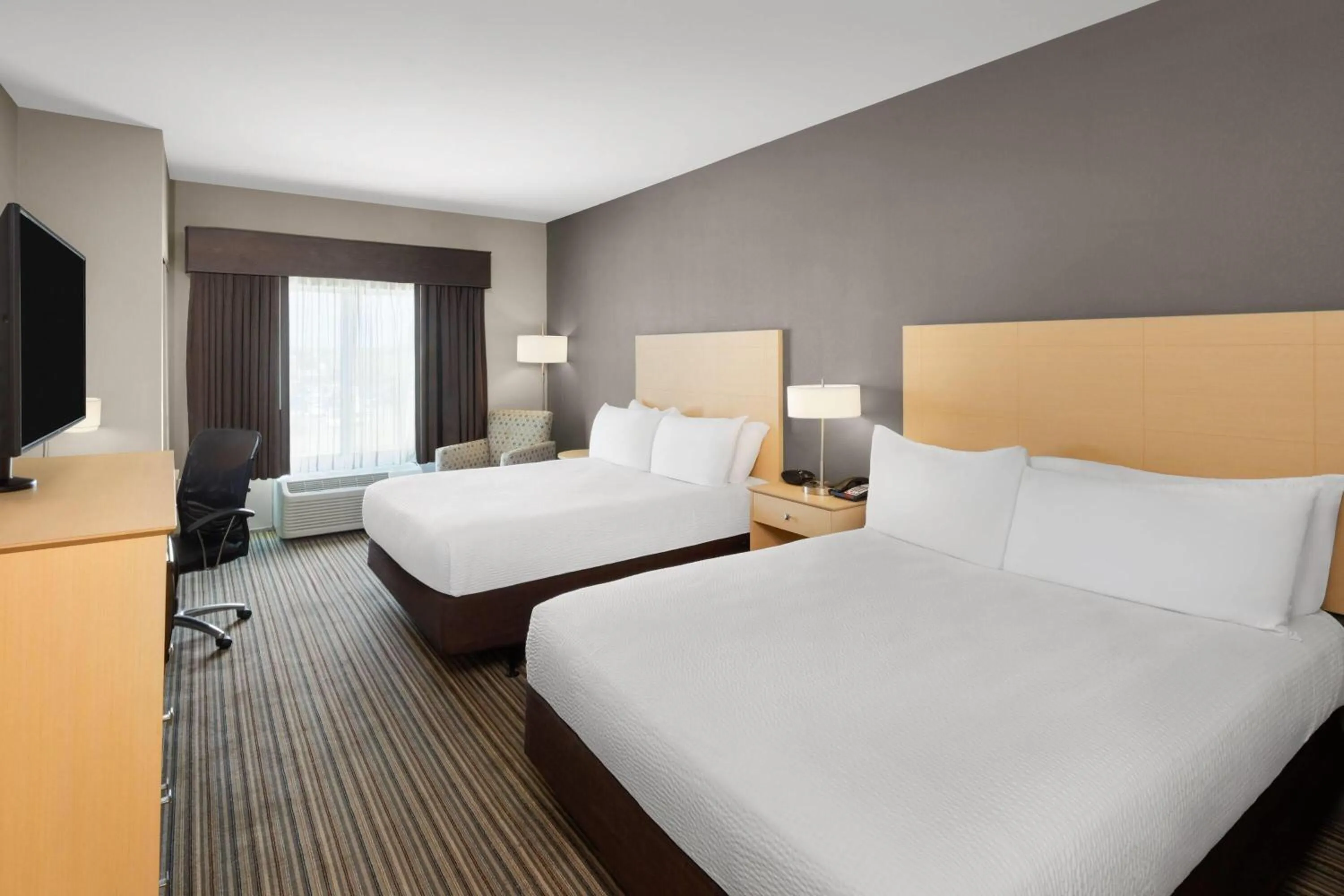 Photo of the whole room, Bed in Stone Hill Norman, Trademark Collection by Wyndham