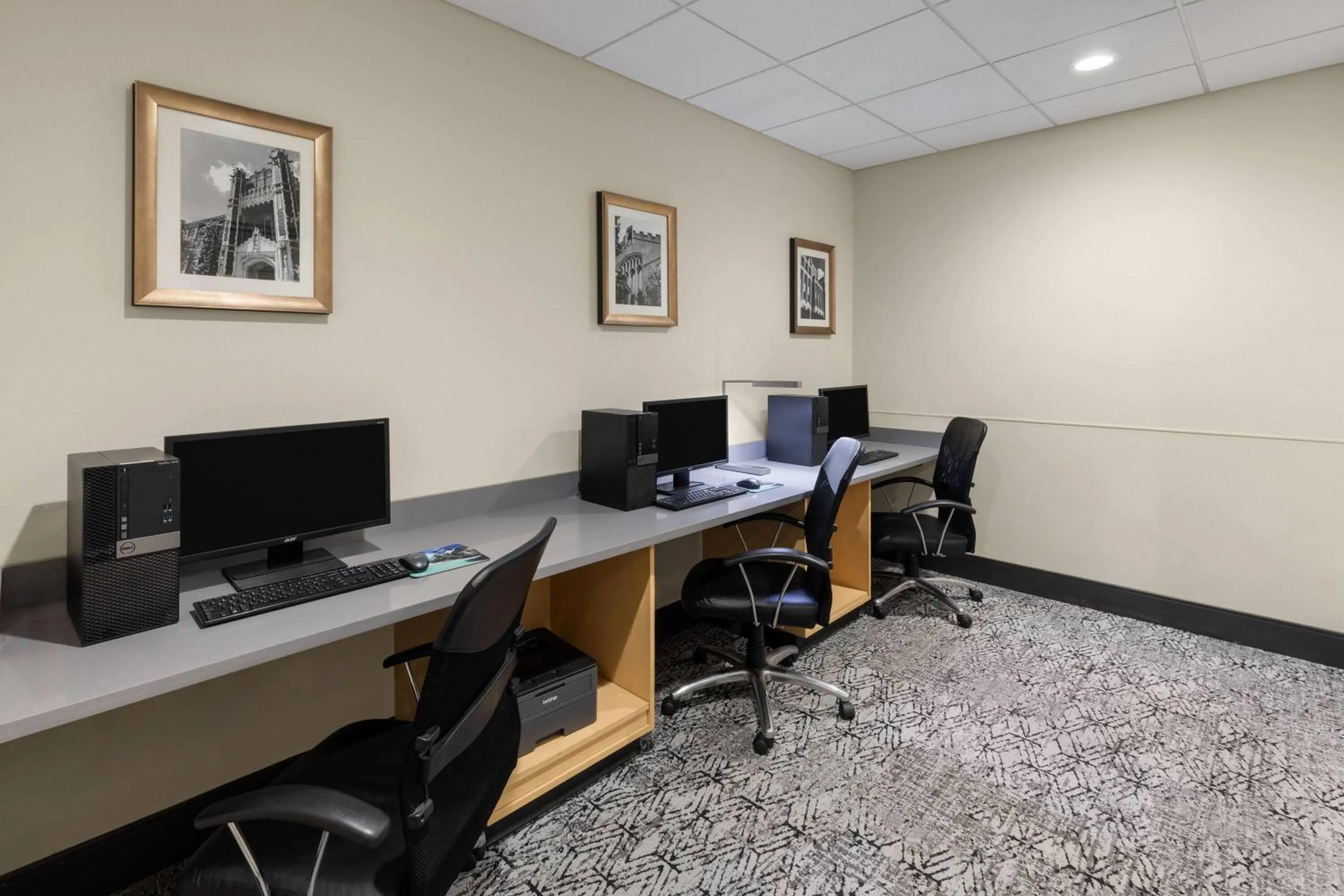 Business facilities in Stone Hill Norman, Trademark Collection by Wyndham