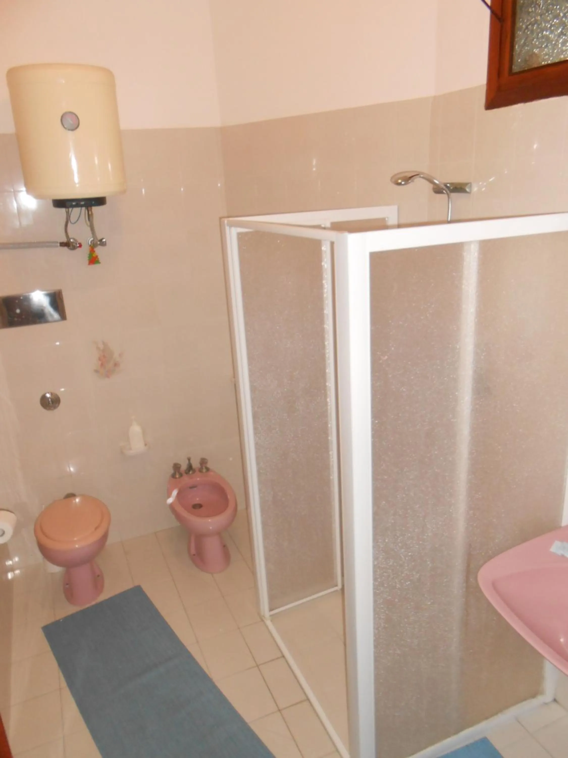 Bathroom in B&B Ro.Ma.