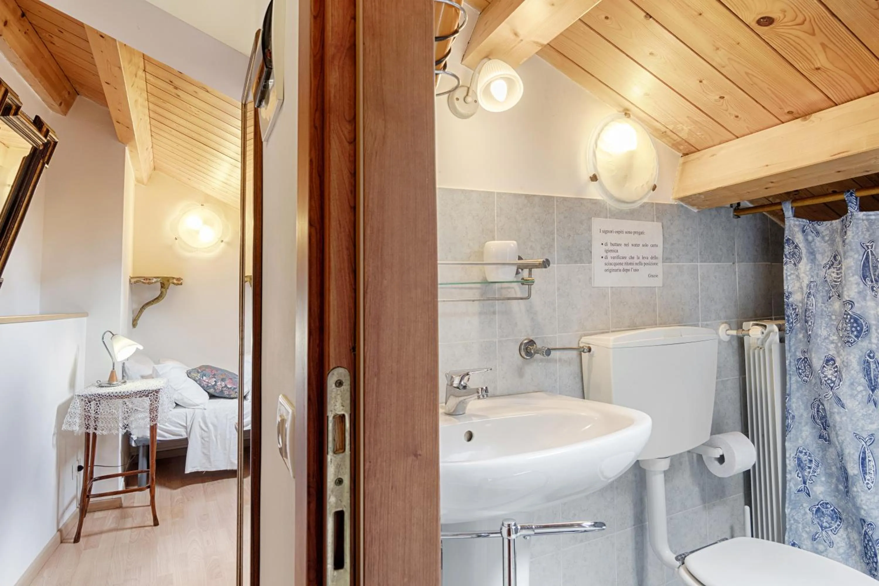 Bathroom in Locanda La Meridiana