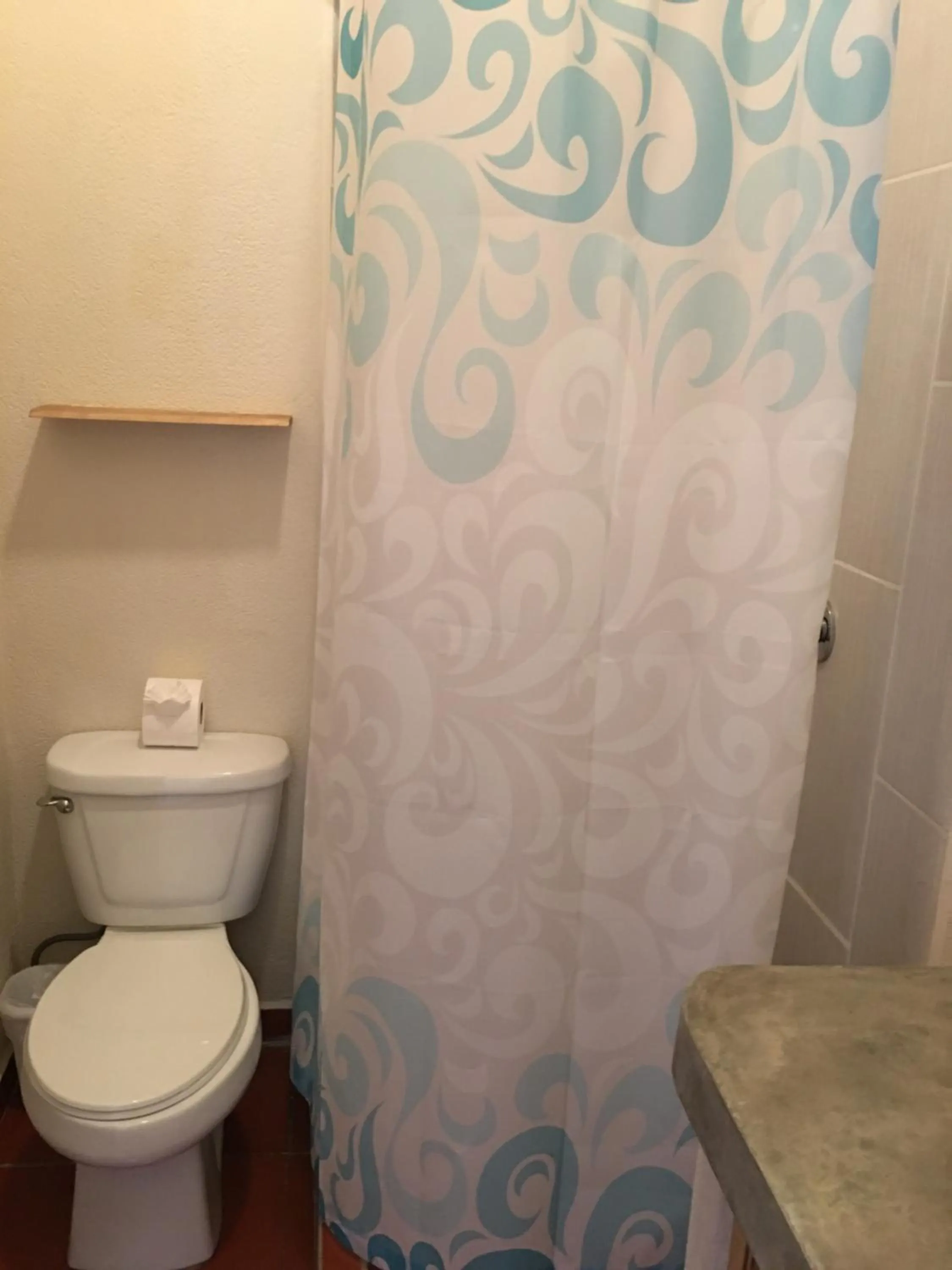 Shower in Ten North Tamarindo Beach Hotel