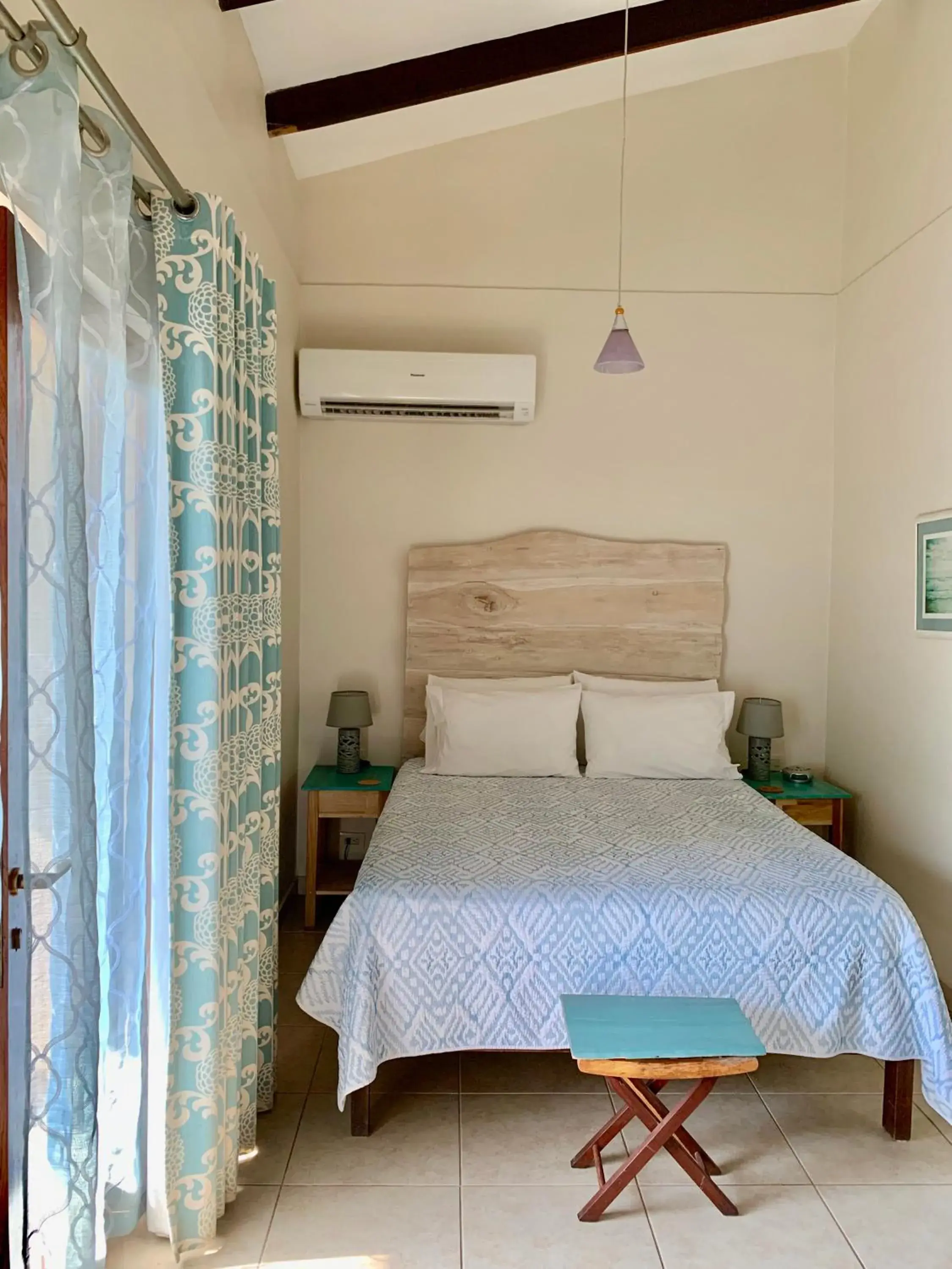 Triple Room in Ten North Tamarindo Beach Hotel Triple Room in Ten North Tamarindo Beach Hotel