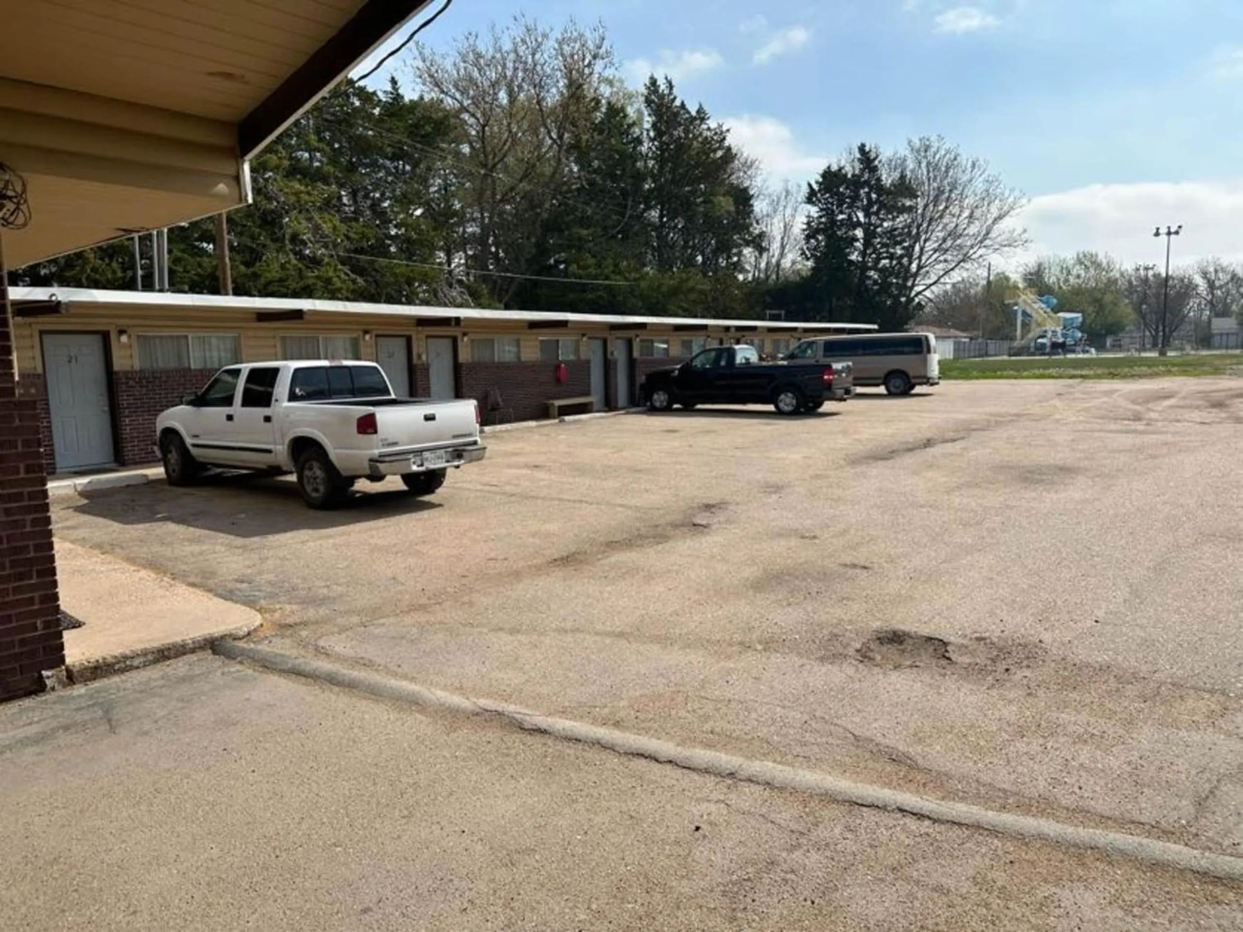 On site in Love Hotels Western Holiday by OYO at Harlan Lake NE