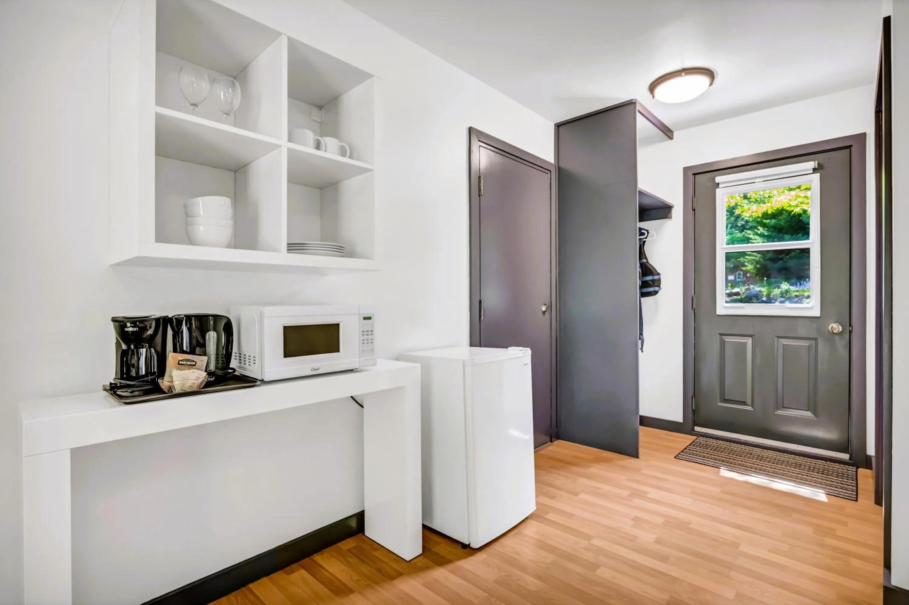 Coffee/tea facilities in Mersey River Chalets a nature retreat