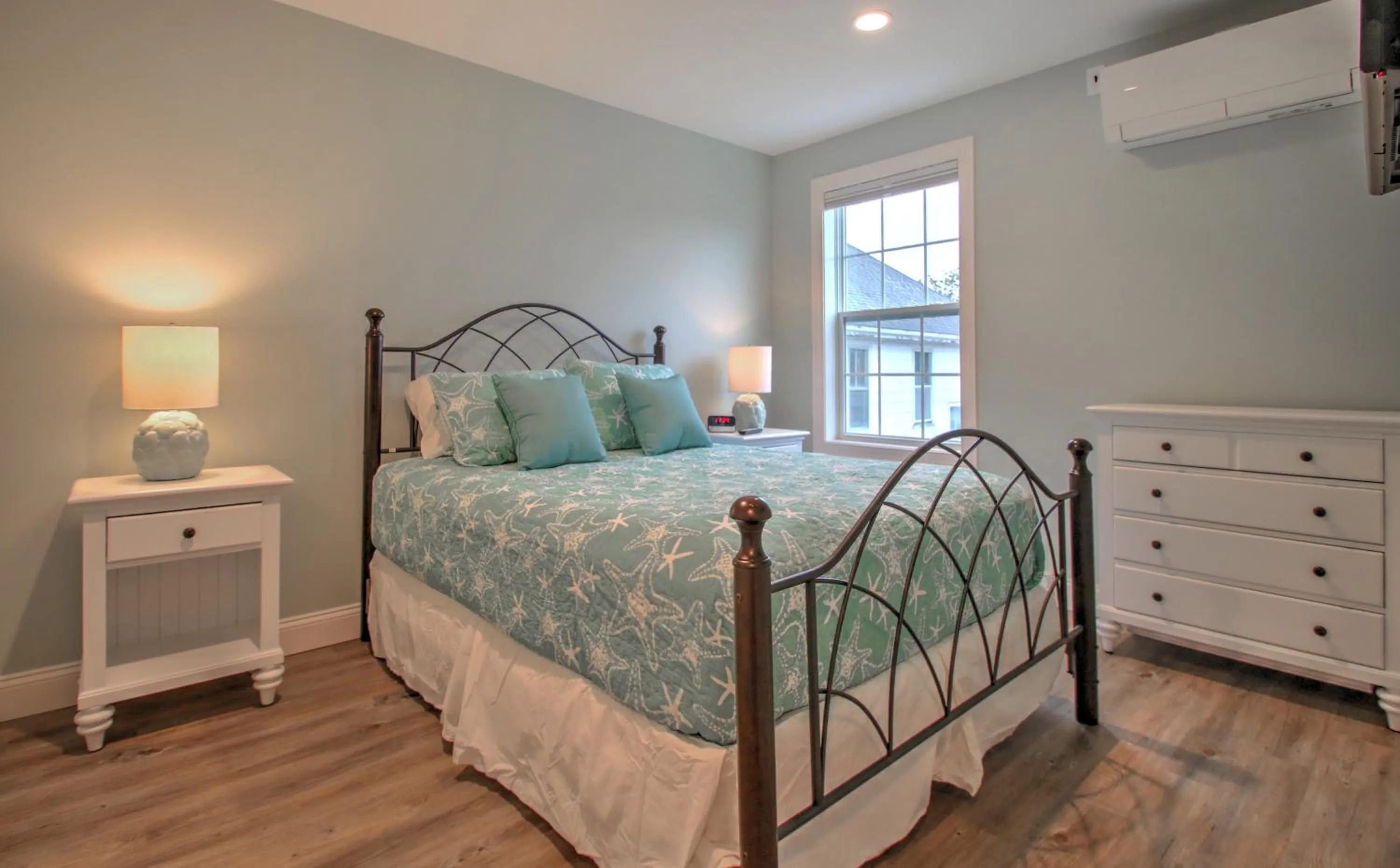 Bedroom, Bed in Atlantic Ocean Suites