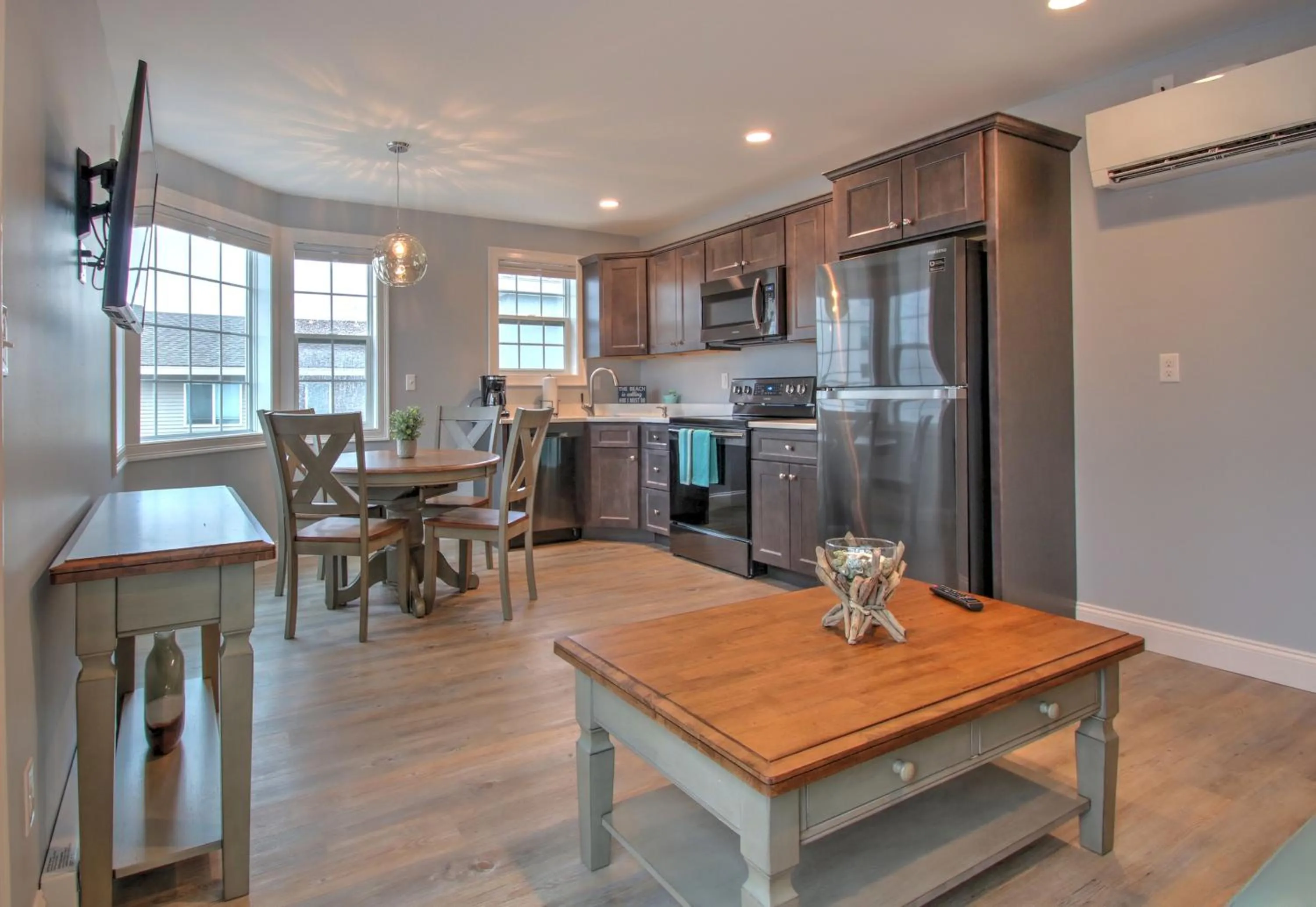 Kitchen or kitchenette in Atlantic Ocean Suites