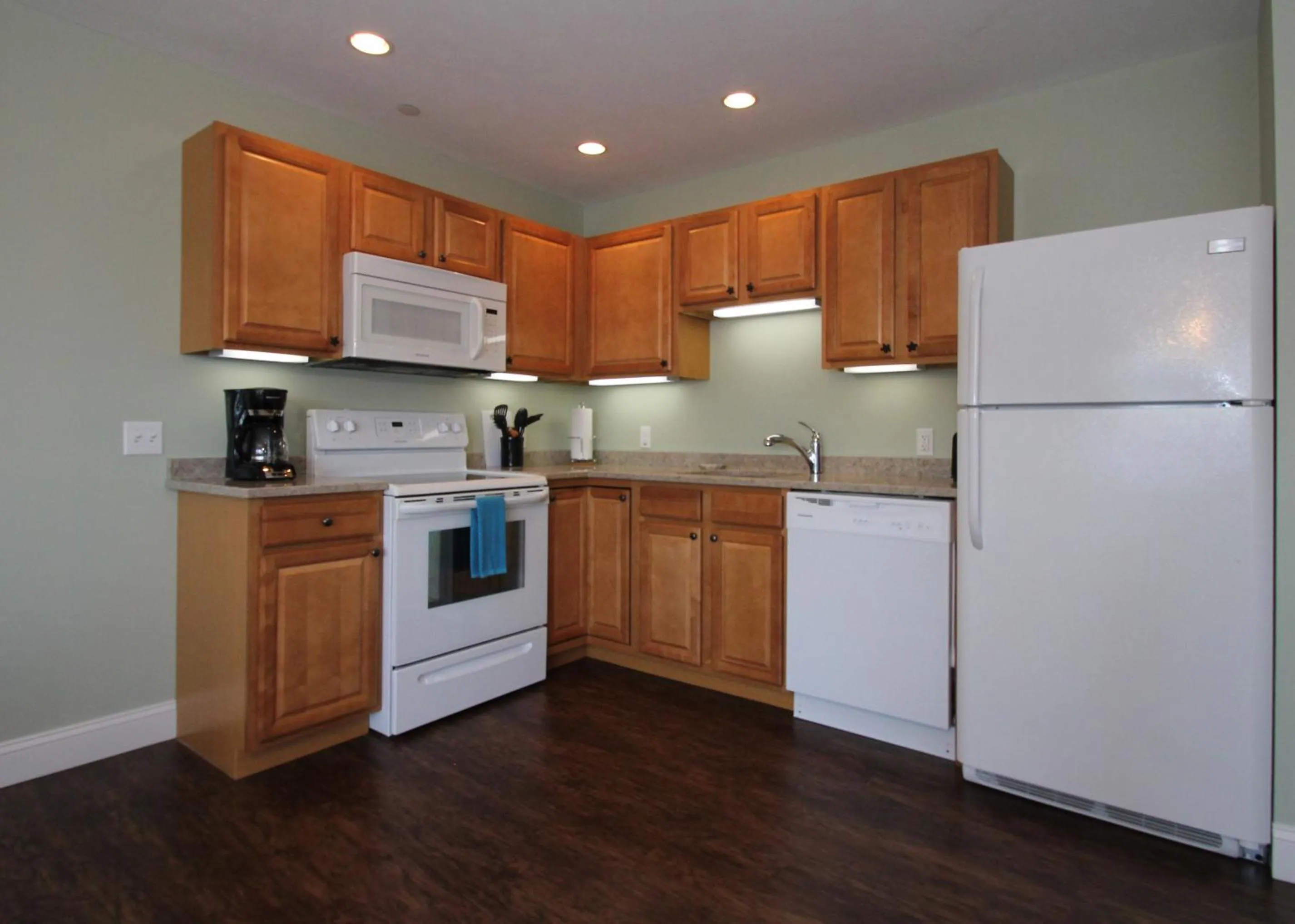 Kitchen or kitchenette in Atlantic Ocean Suites