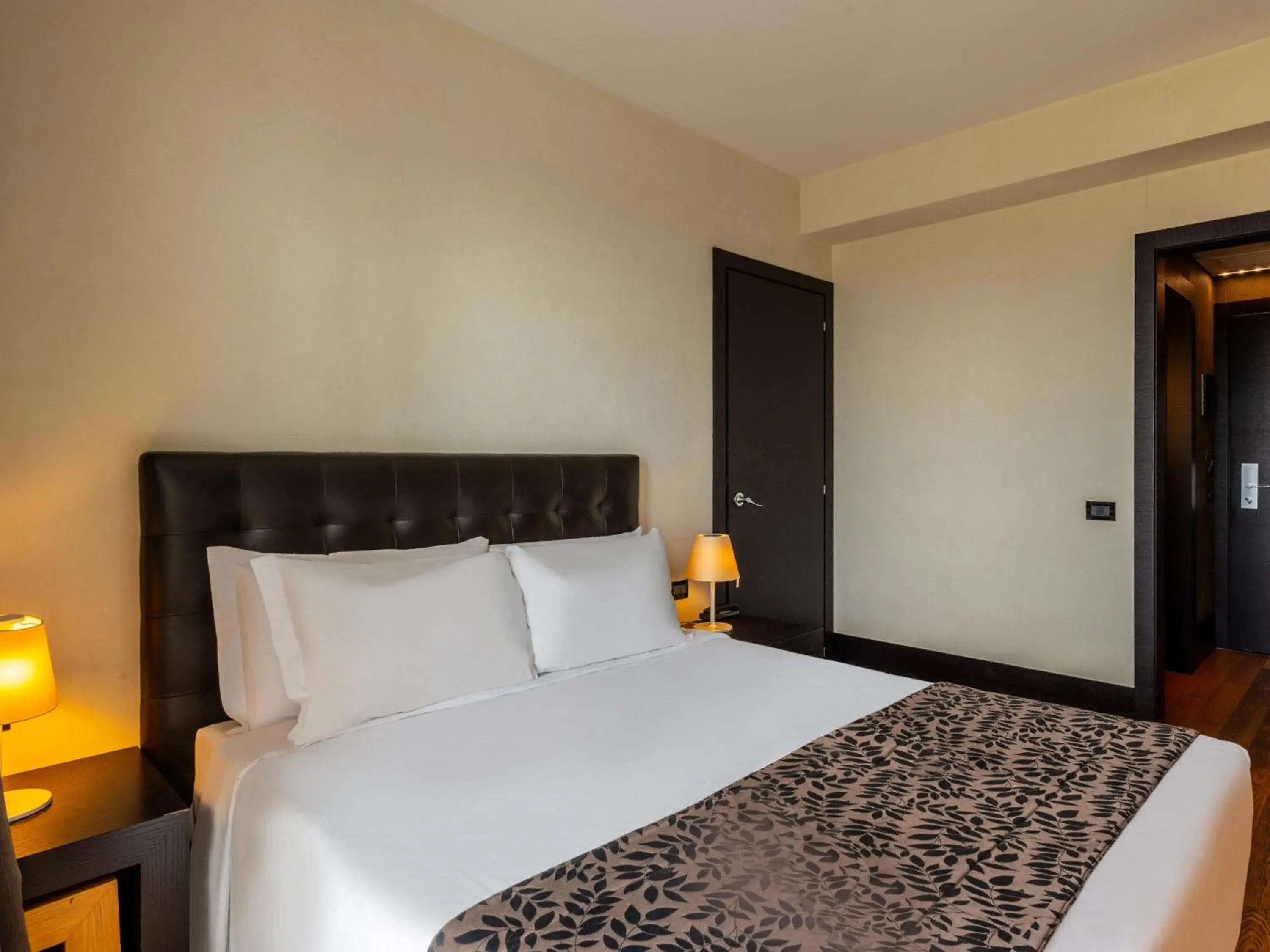 Deluxe Double Room in B&B Hotel Borgaro Torinese Deluxe Double Room in B&B Hotel Borgaro Torinese