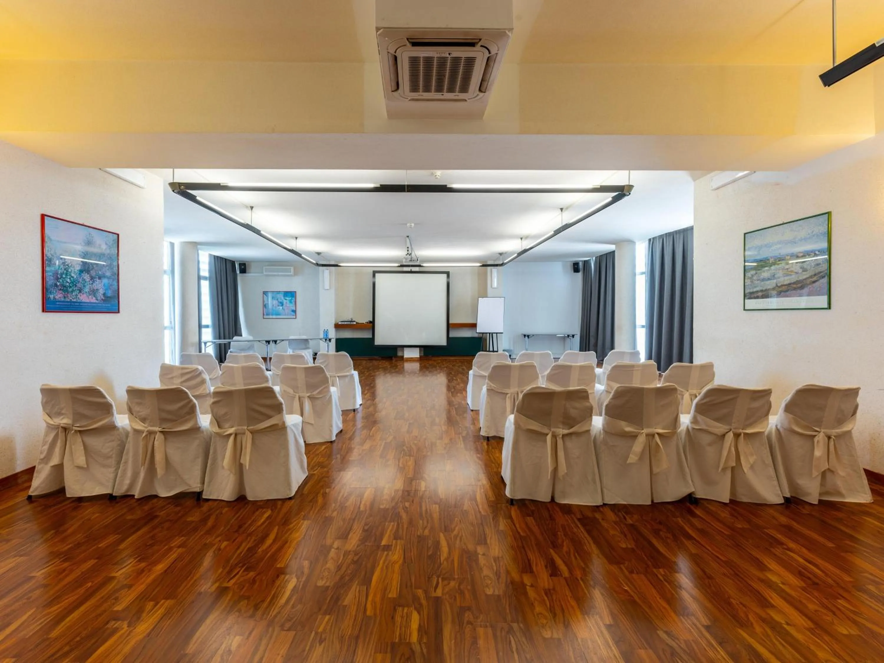 Meeting/conference room in B&B Hotel Borgaro Torinese
