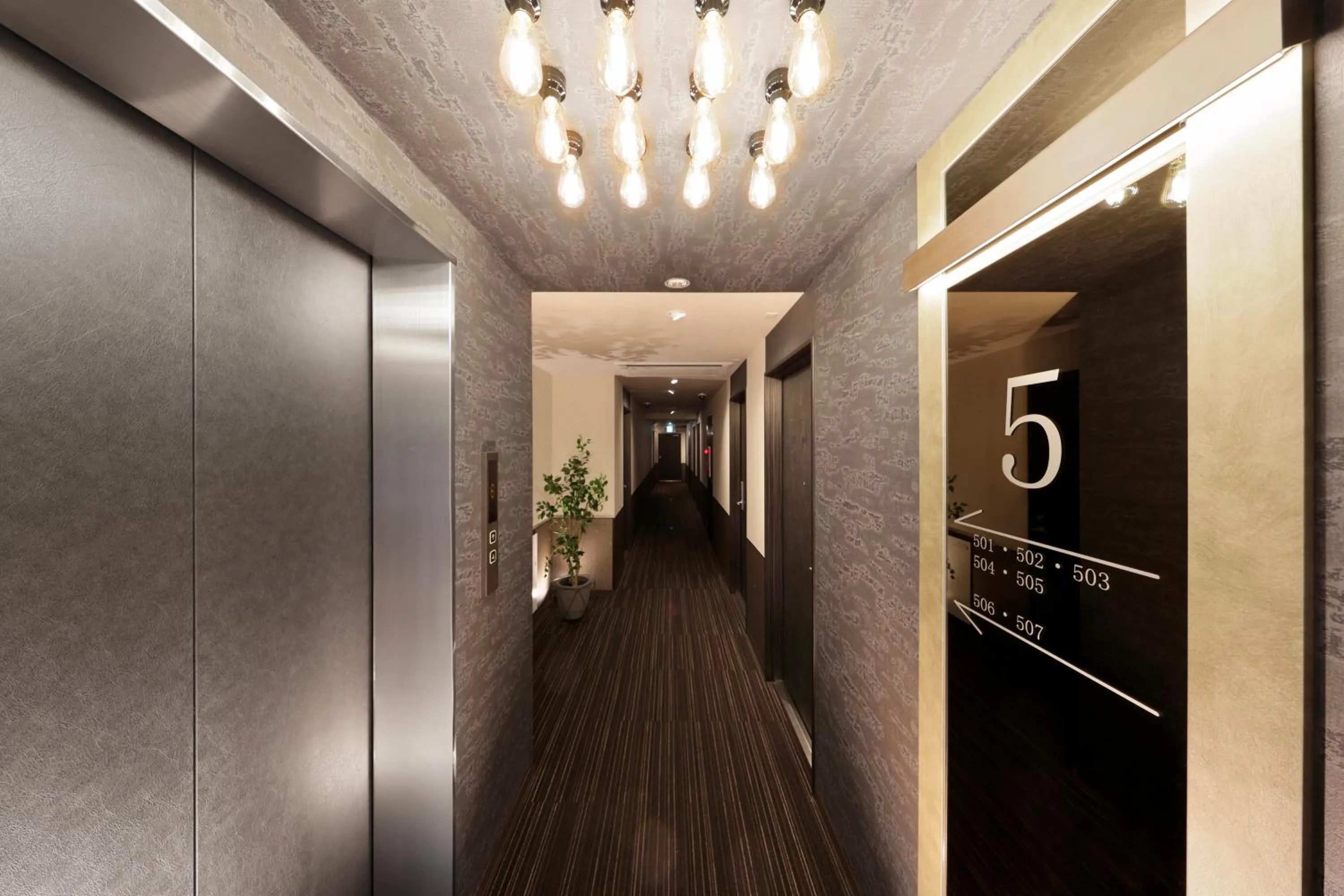 Lobby or reception in Tennouji Crystal Hotel