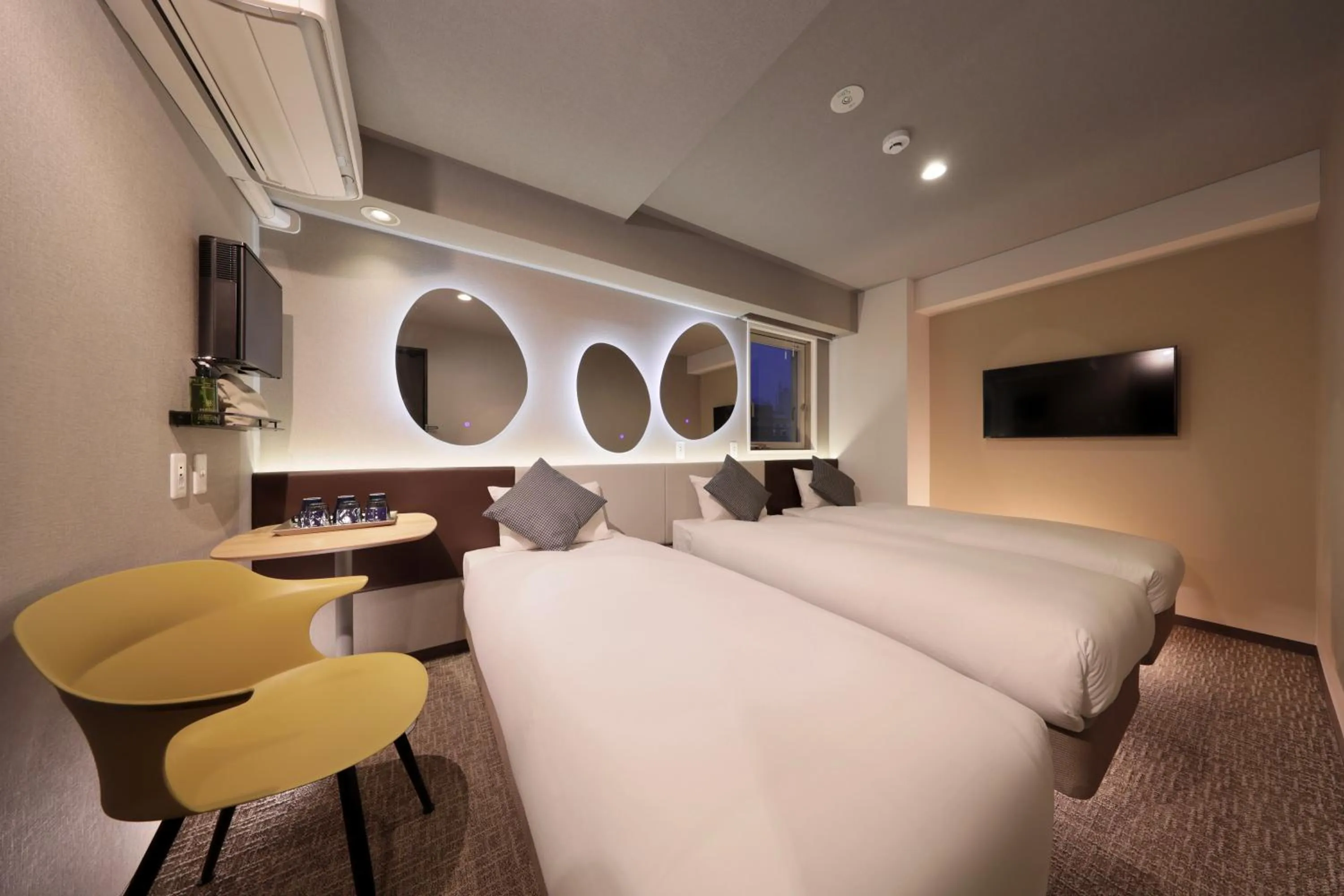 Bedroom, Bed in Tennouji Crystal Hotel