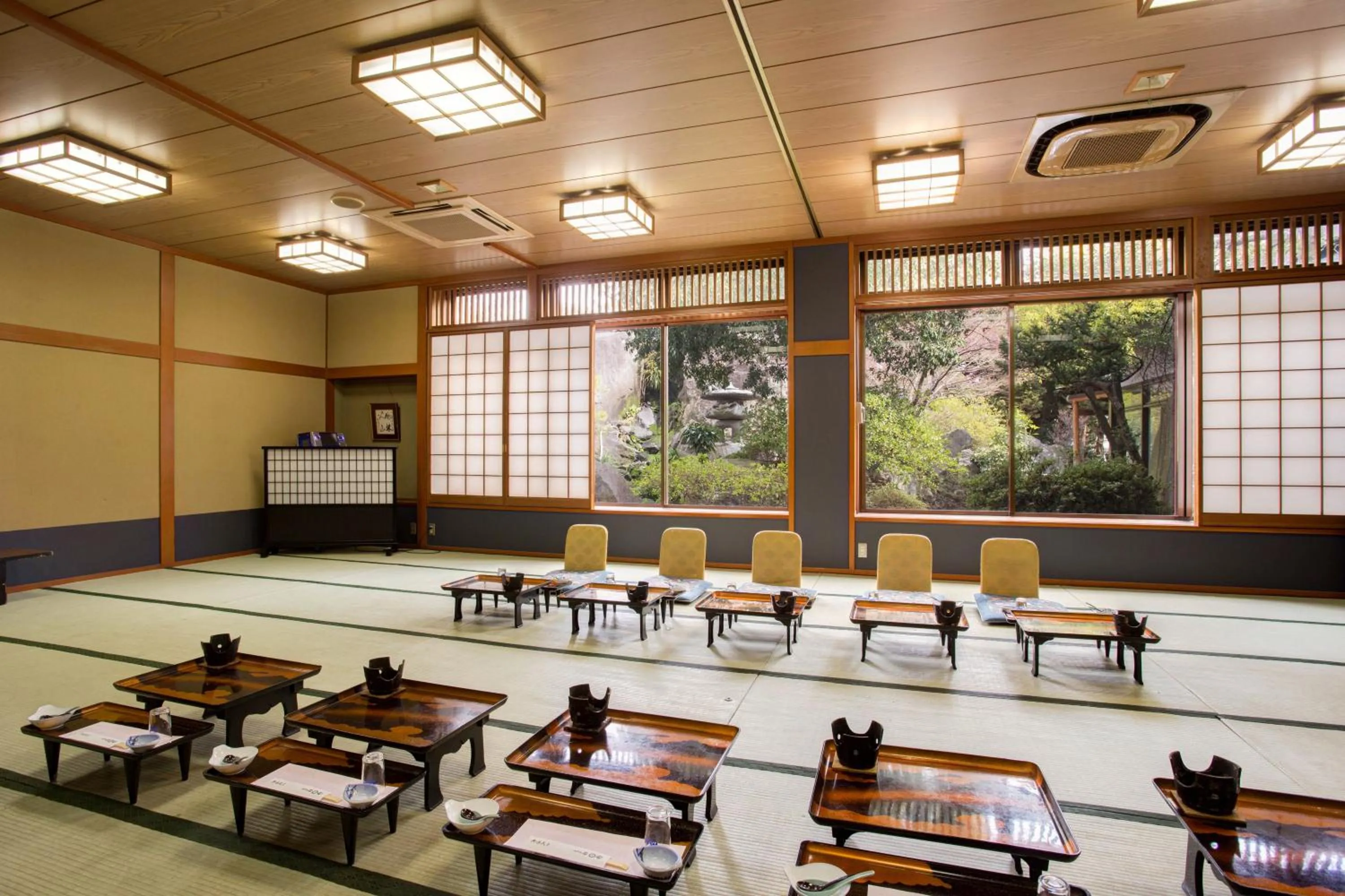 Area and facilities in Hotel Heian