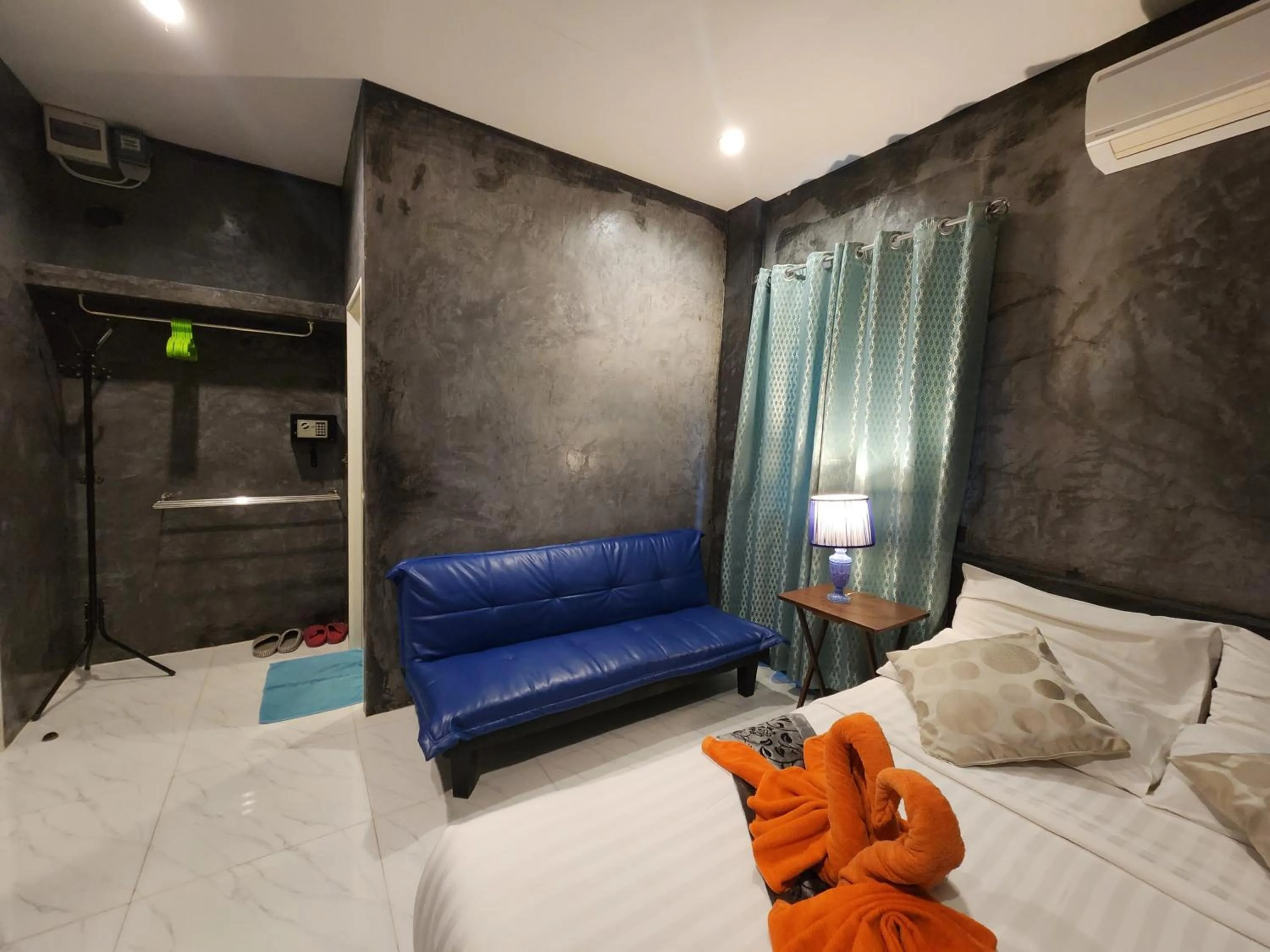 Bed in La Chambre Boutique @ Ko Lanta