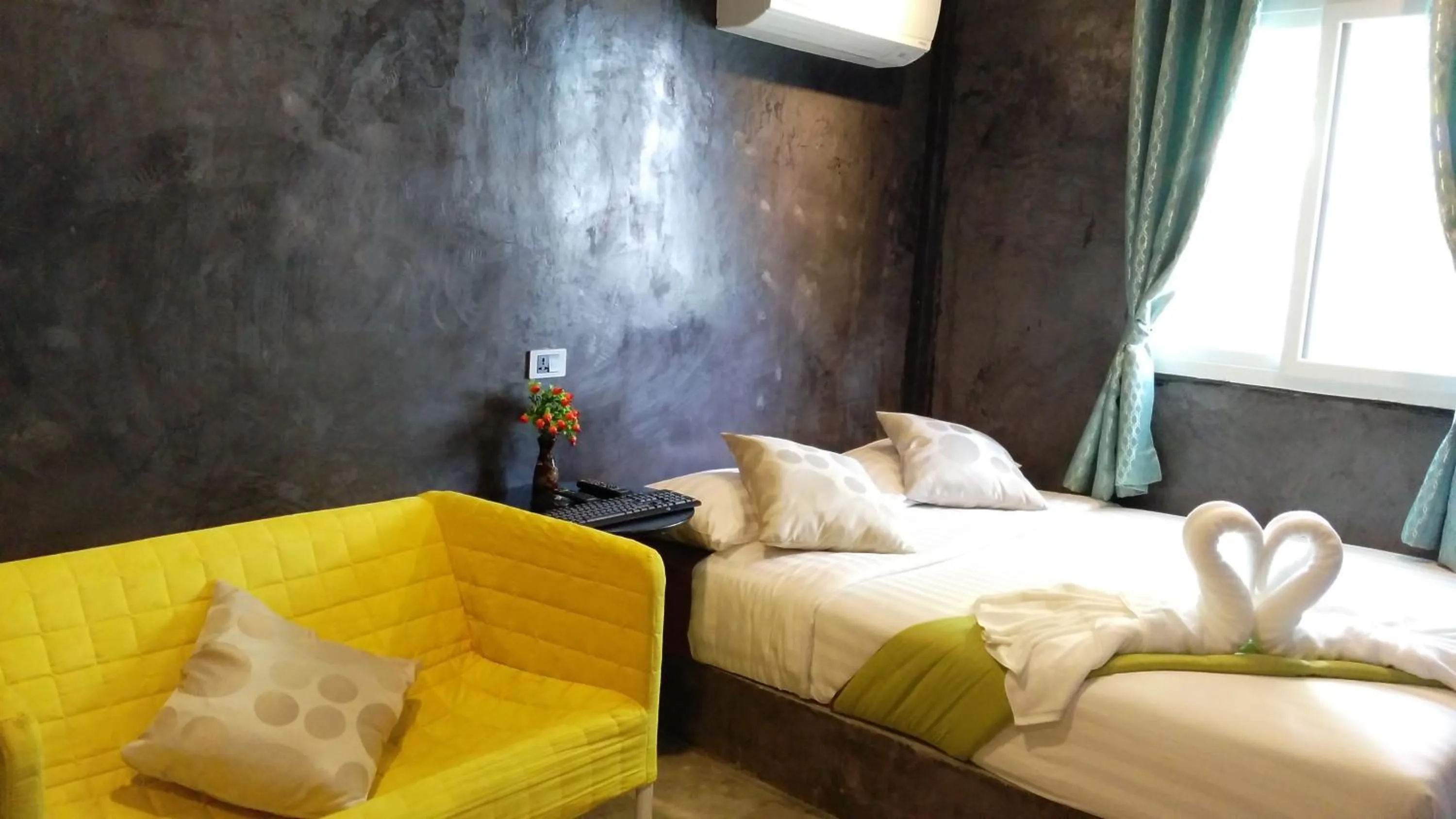 Bed in La Chambre Boutique @ Ko Lanta