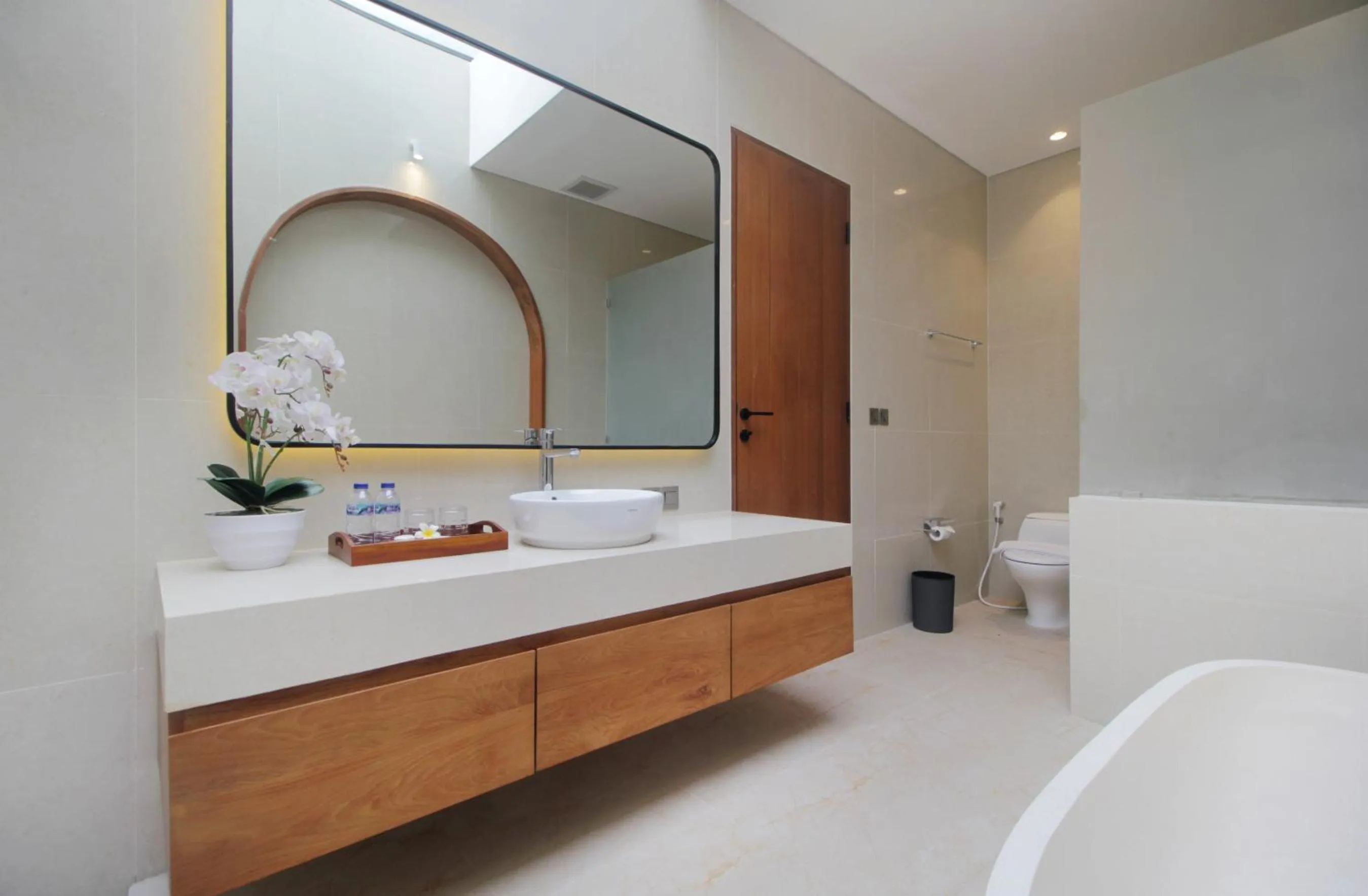 Bathroom, Bed in The Murdha Villa