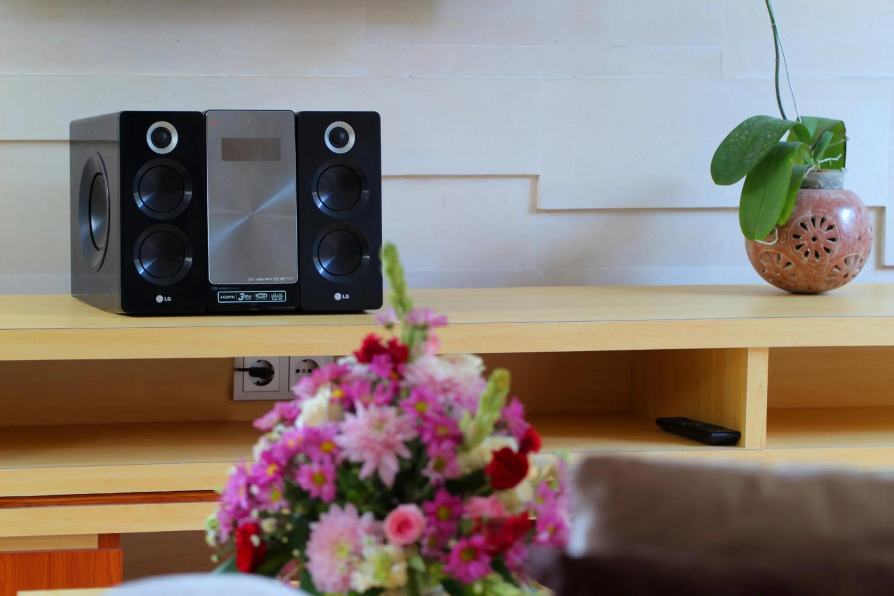 Communal lounge/ TV room in The Murdha Villa
