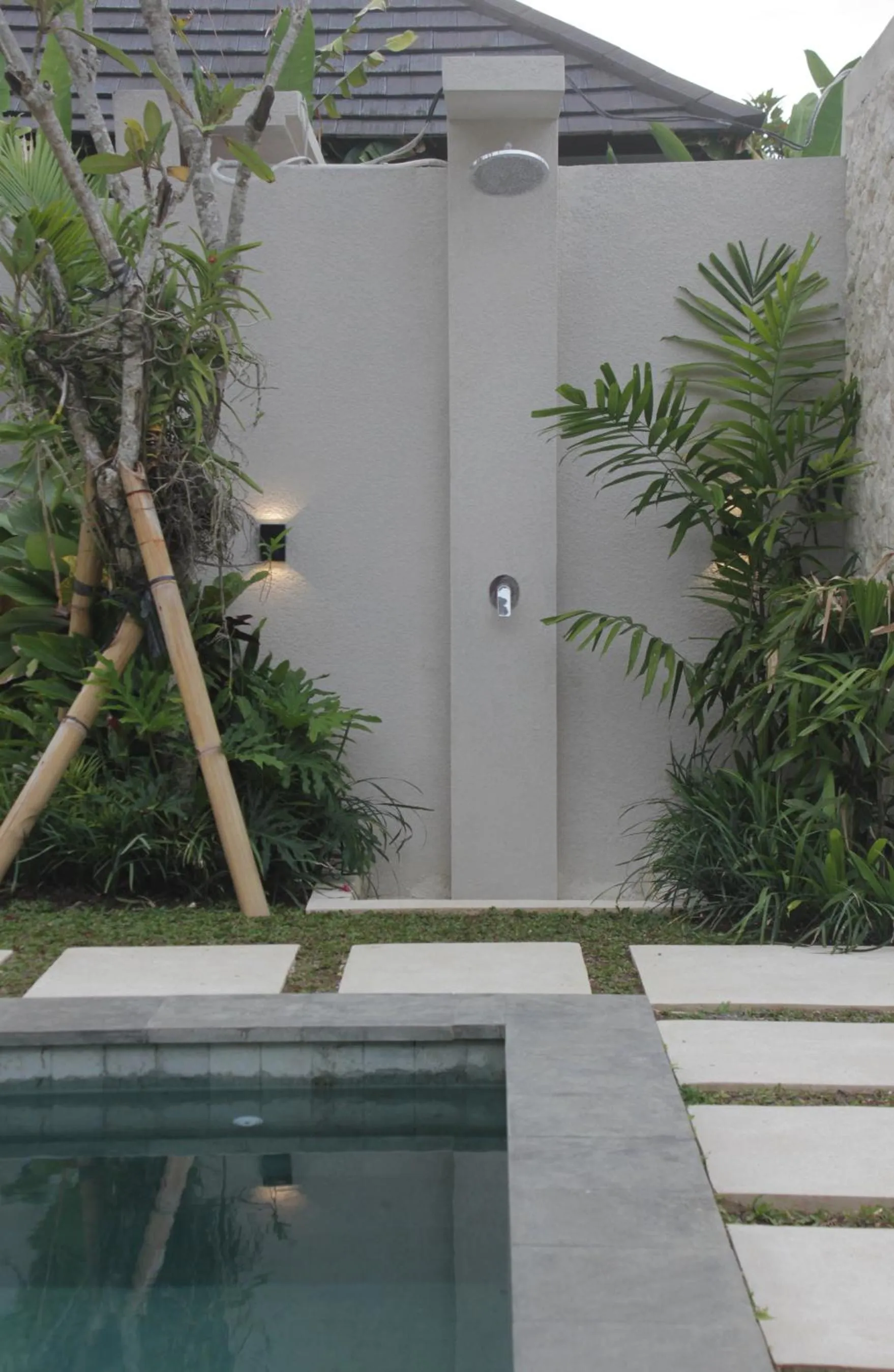 Shower in The Murdha Villa