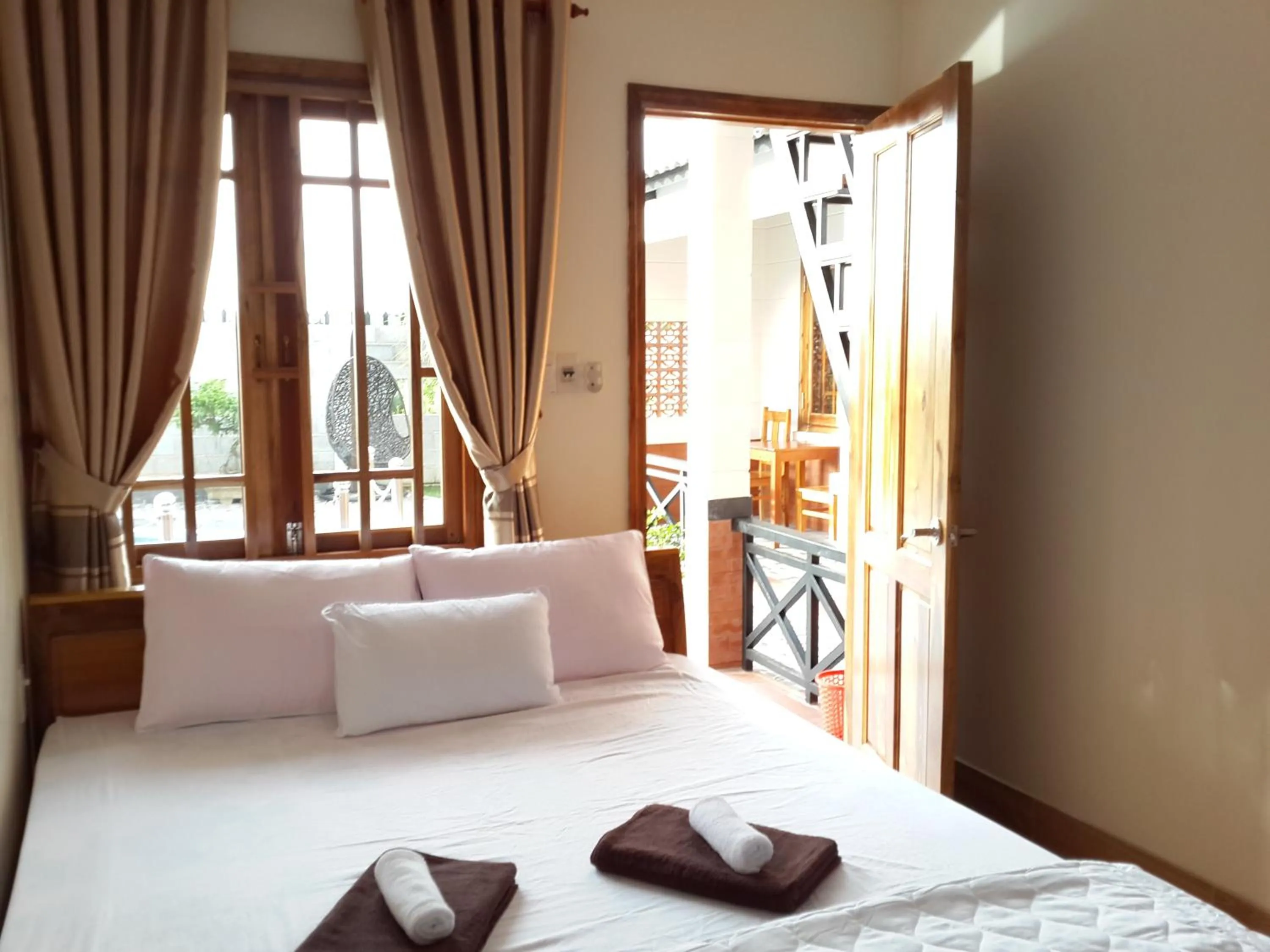 Bedroom, Bed in Nhat Huy Bungalow Phu Quoc