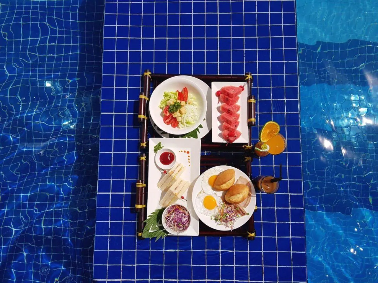 Swimming pool in King Town Grand Hotel & Wedding Center