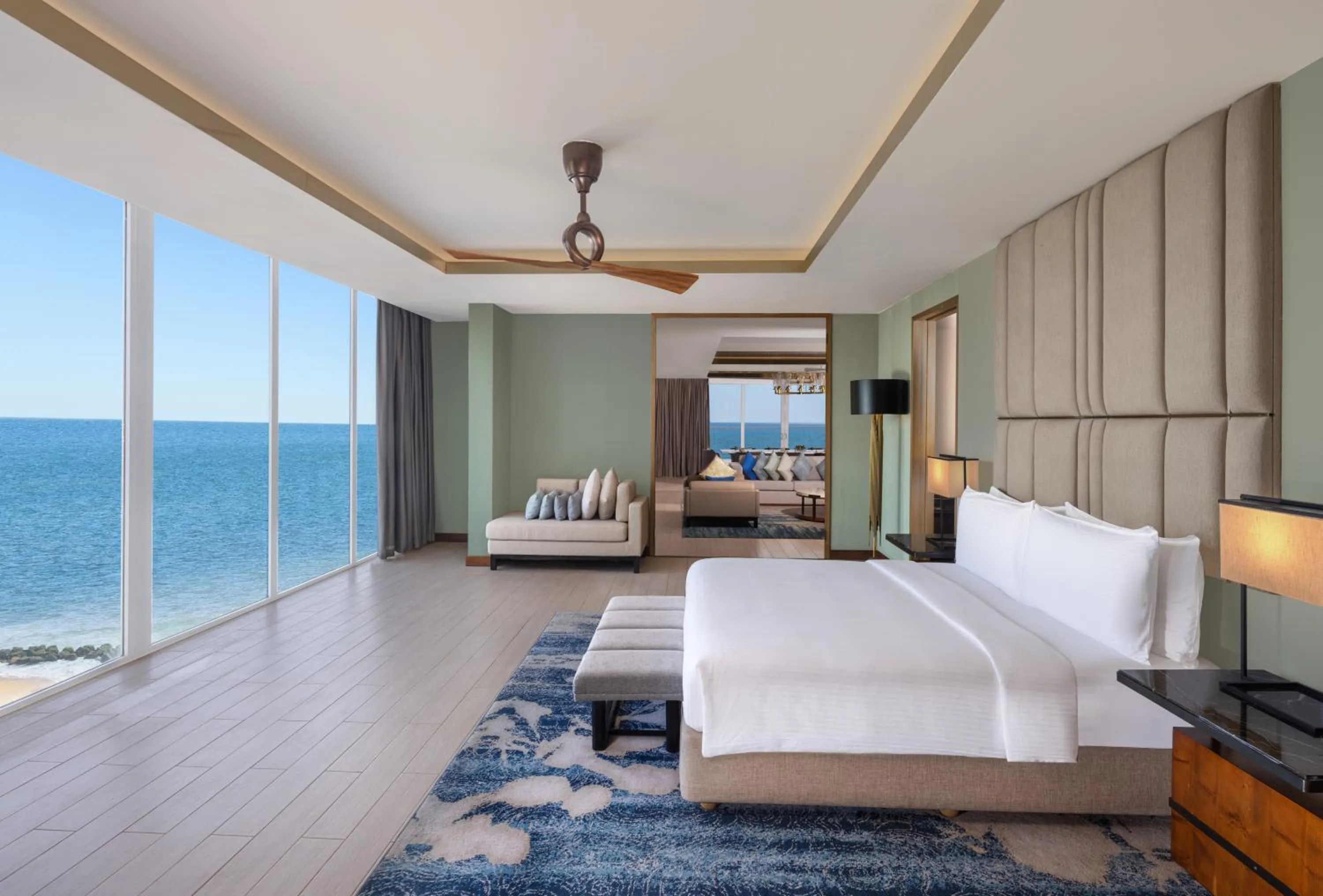 Bed in Radisson Blu Resort Galle