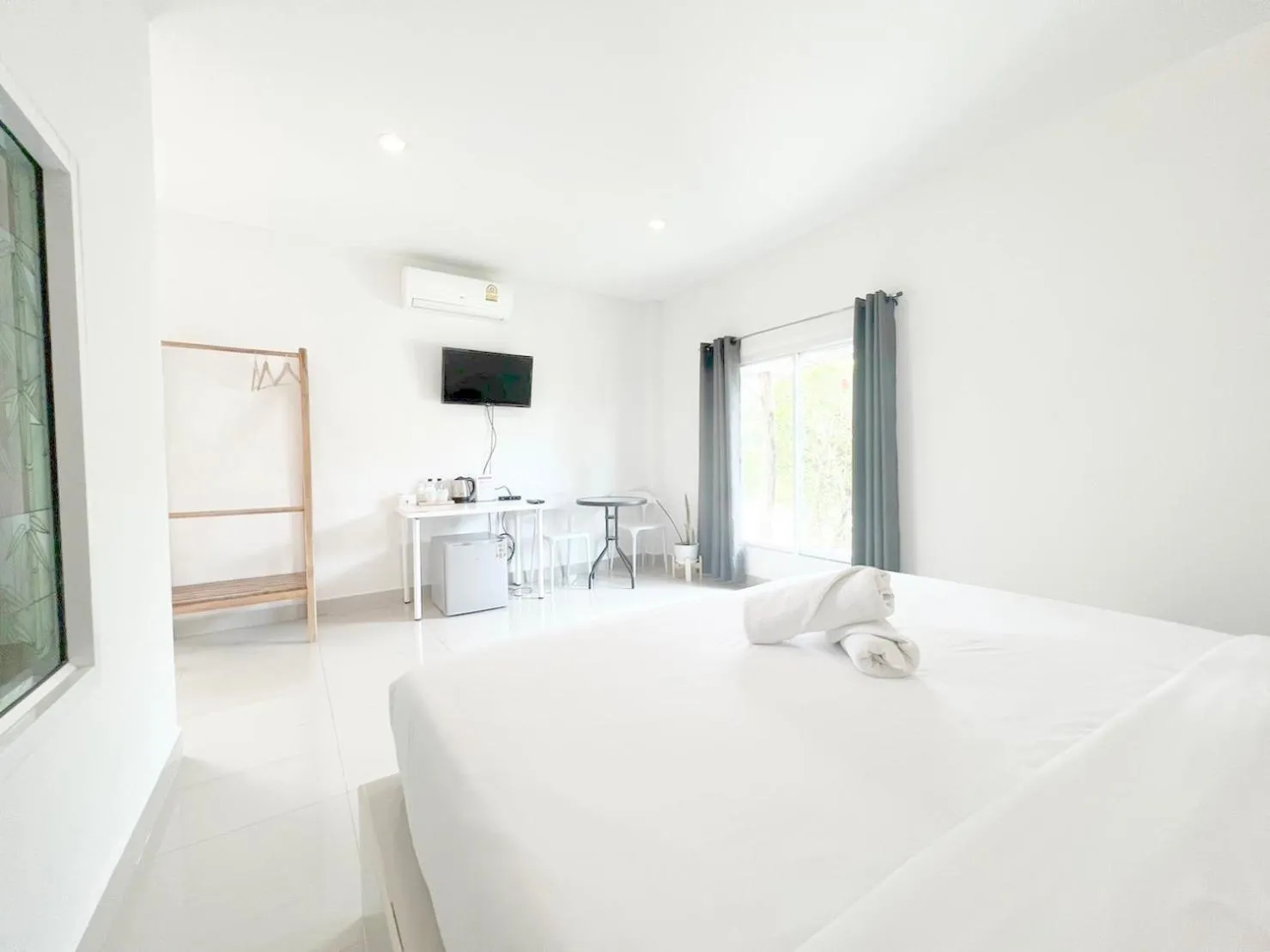 Bed in On Green Resort