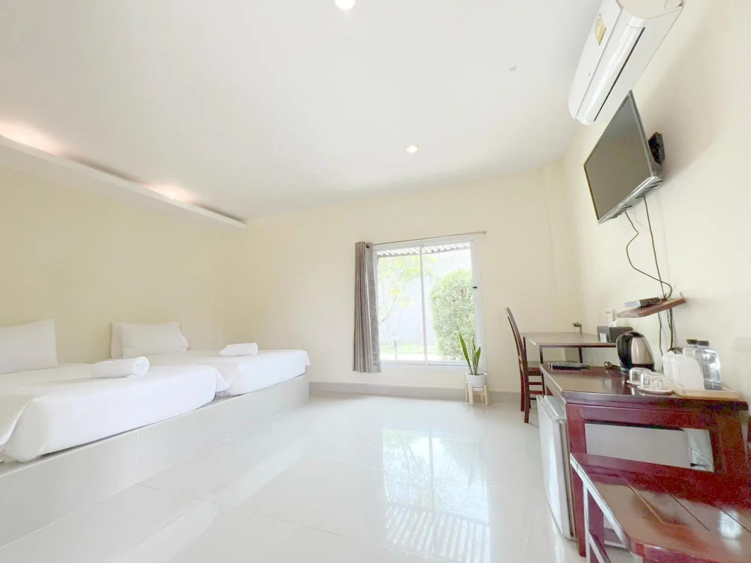 Bed in On Green Resort