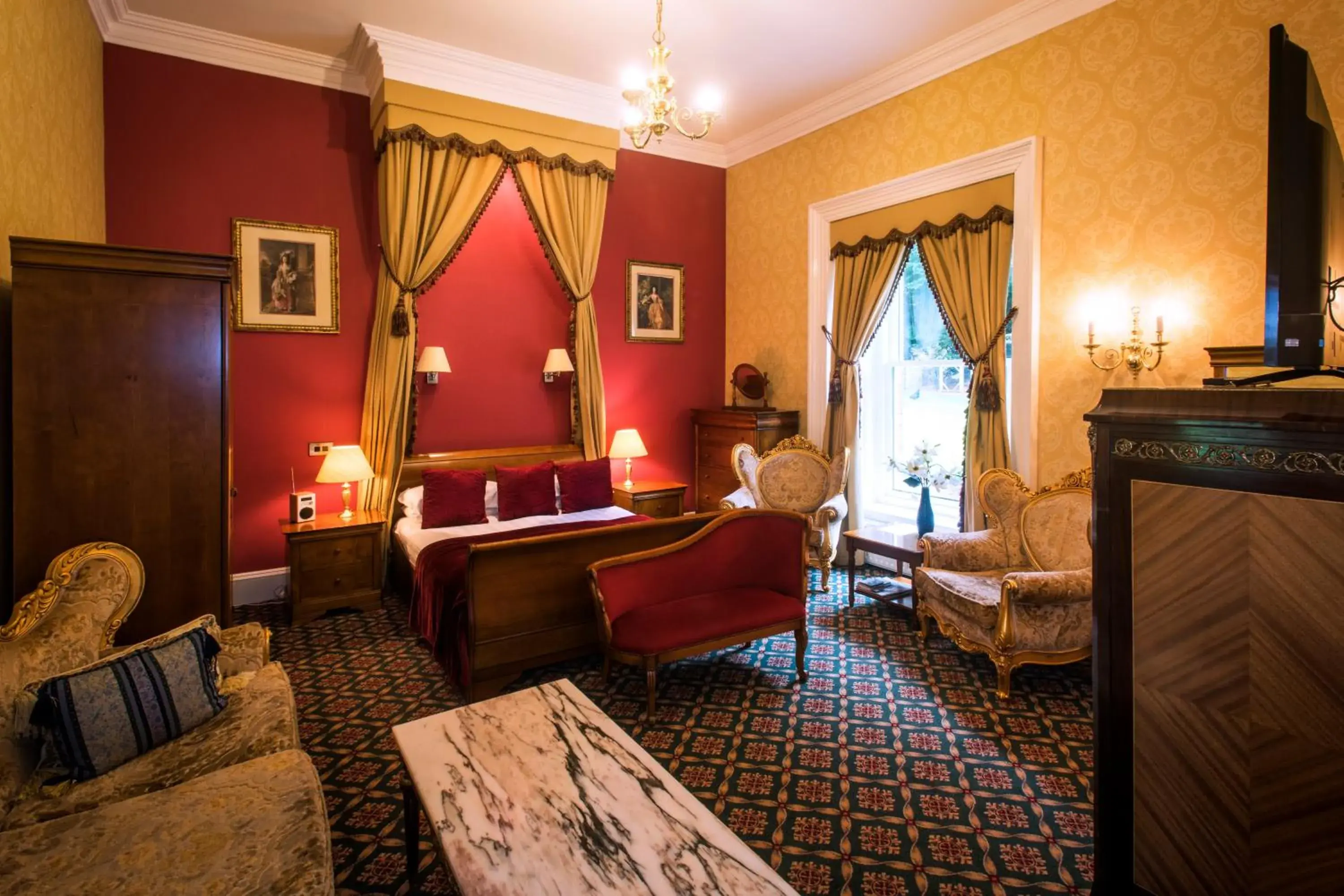 Queen Room with Garden View in Oranmore Queen Room with Garden View in Oranmore