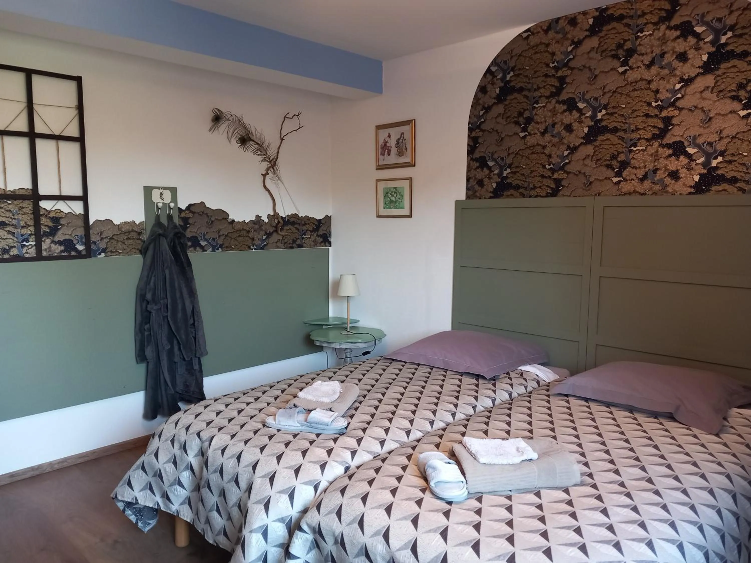 Photo of the whole room, Bed in Hagebuche