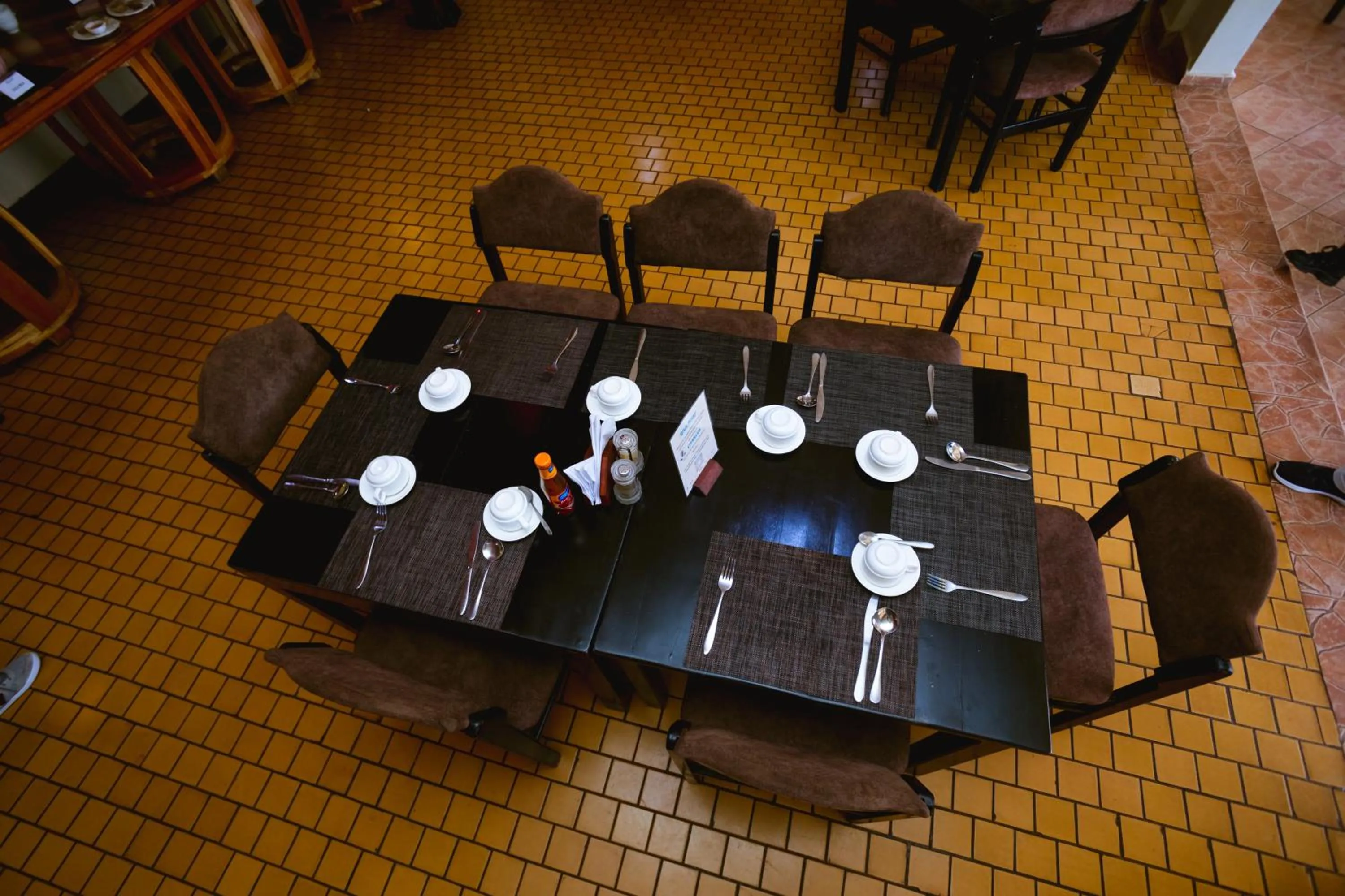 Restaurant/places to eat in Keys Hotel