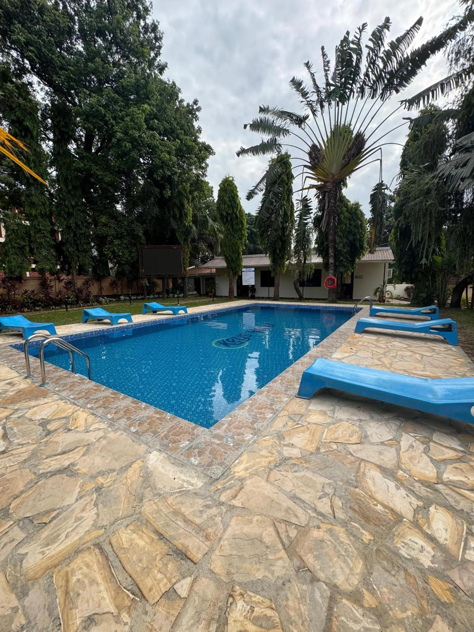 Swimming pool in Keys Hotel