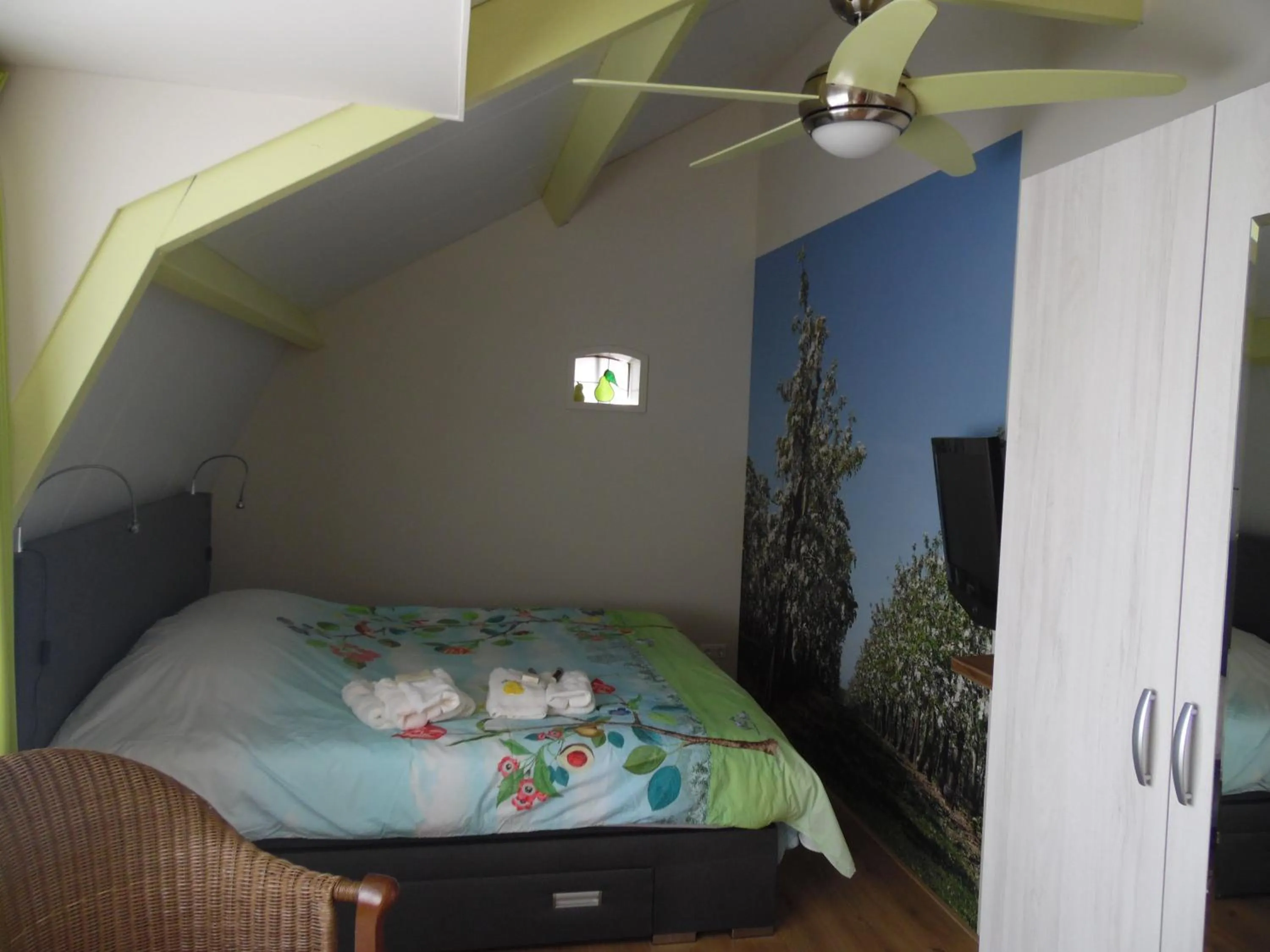 Bed in Cozy Bed and Breakfast