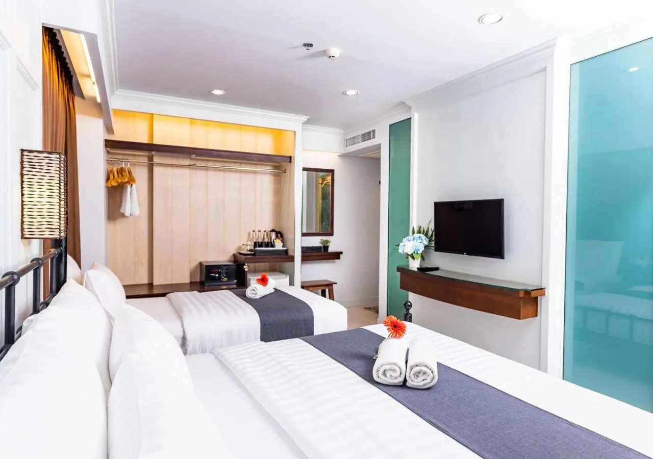 Bedroom, Bed in Dang Derm In The Park Khaosan