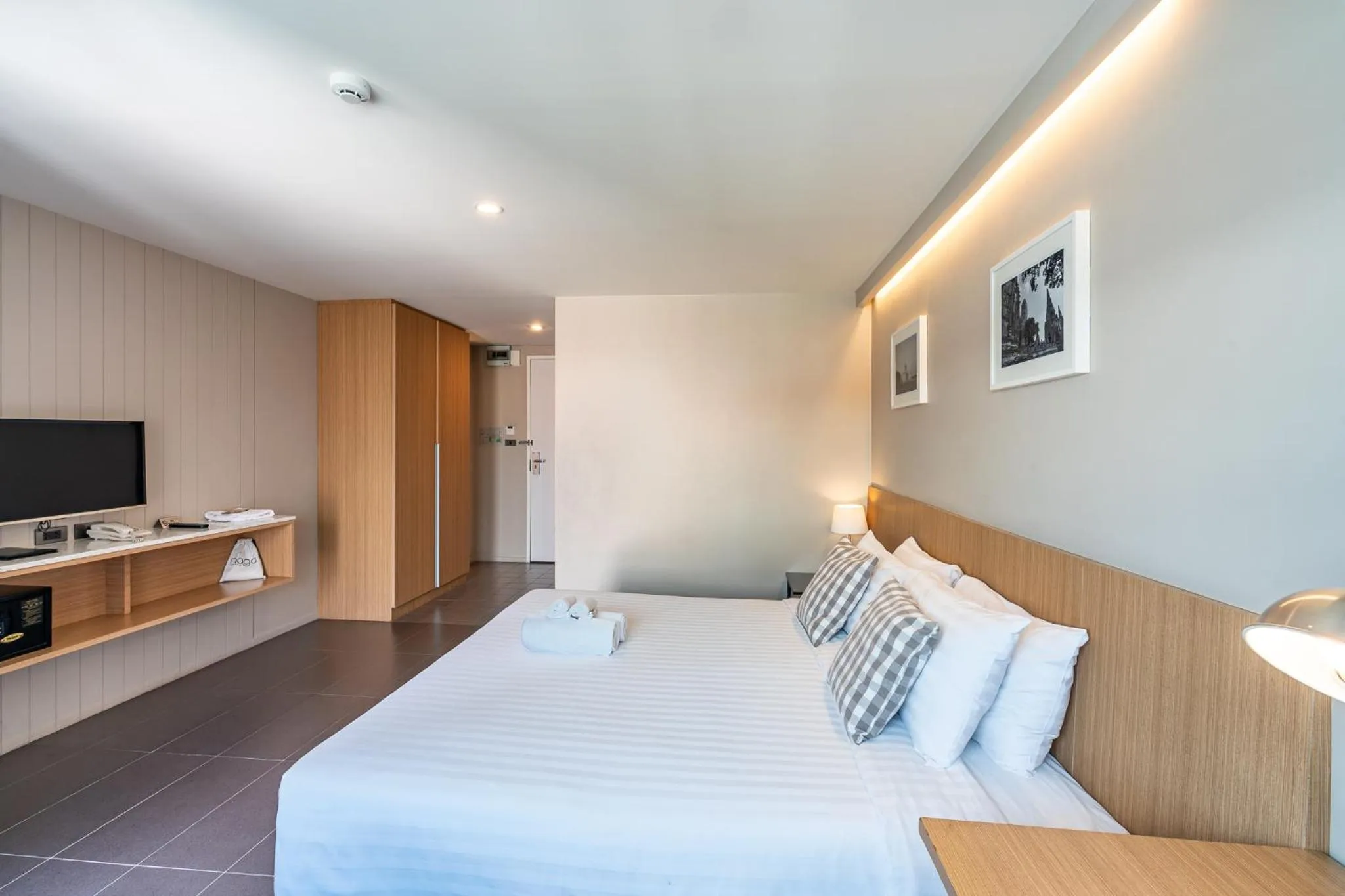 Bed in Naga Residence