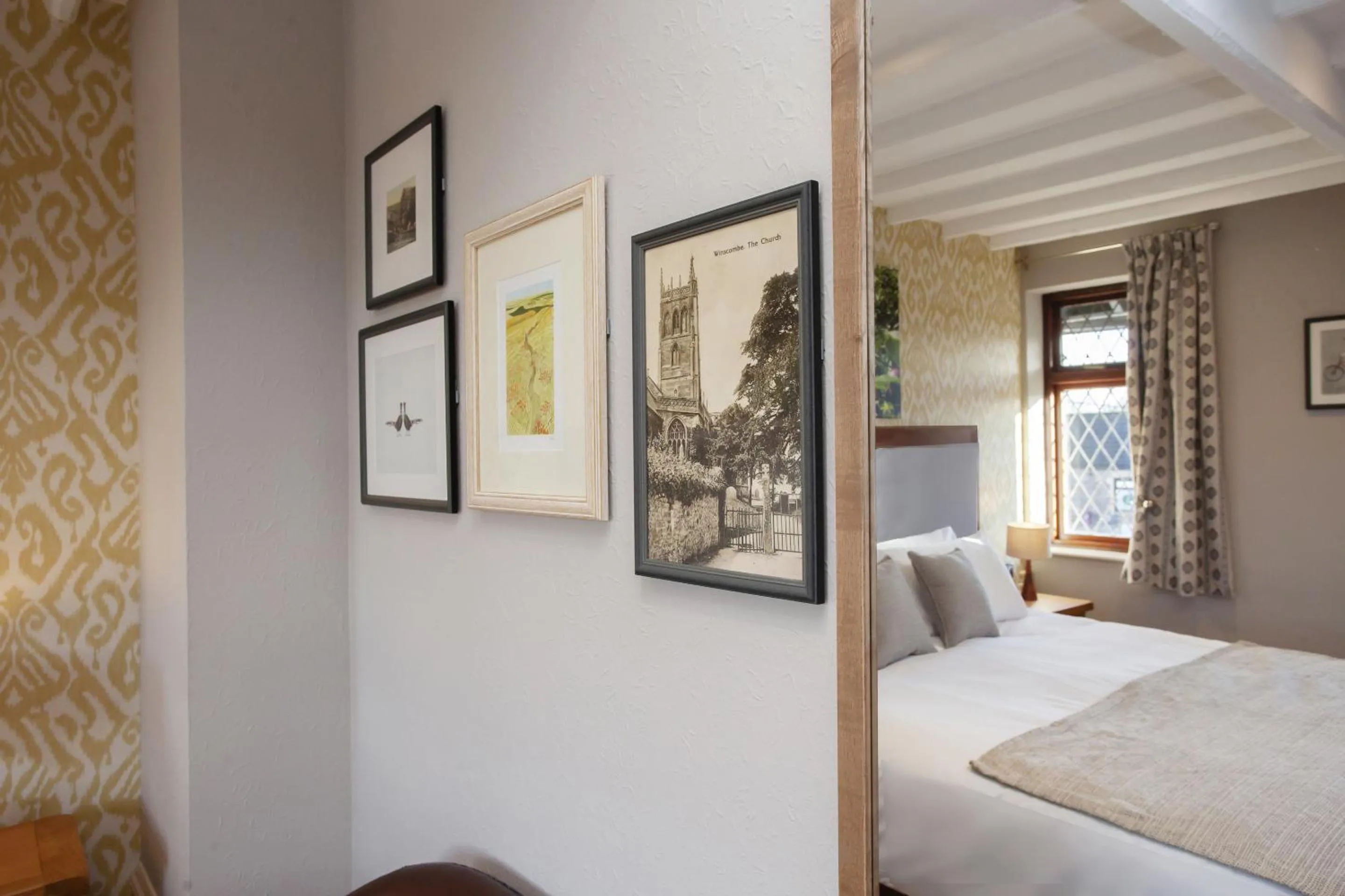 Bedroom, Bed in The Woodborough Inn