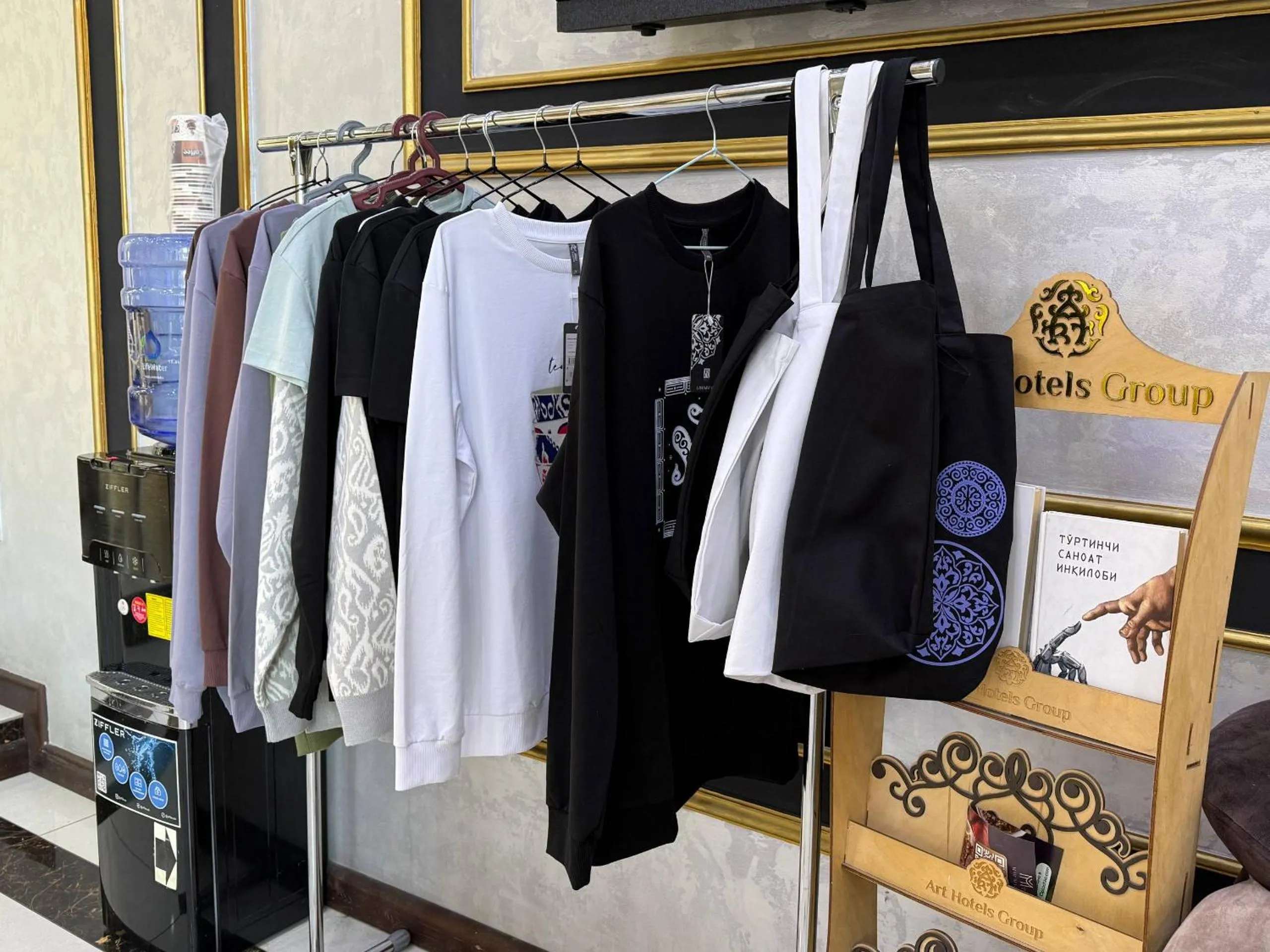 Location in Grand Art Hotel