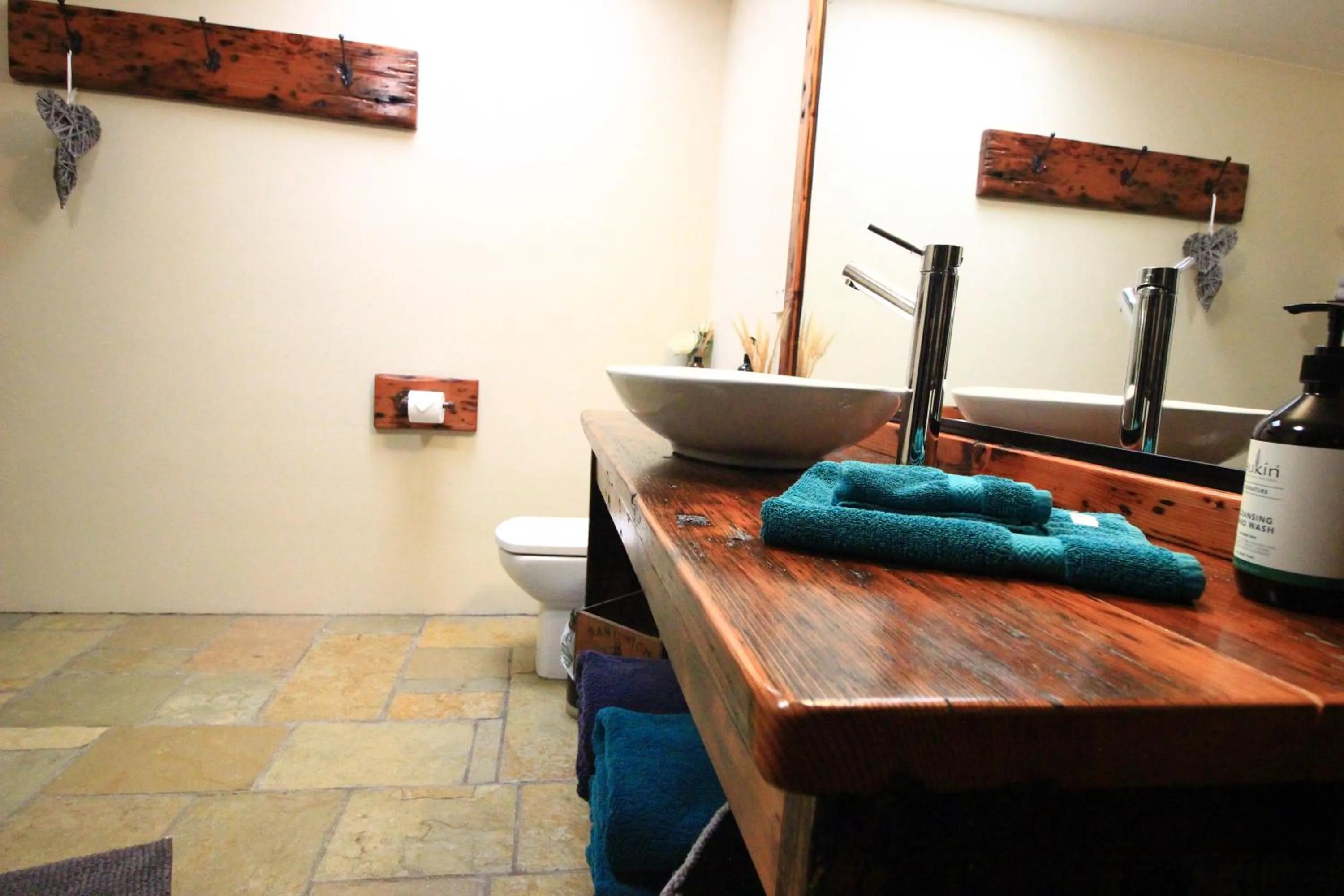 Bathroom in Down to Earth Farm Retreat