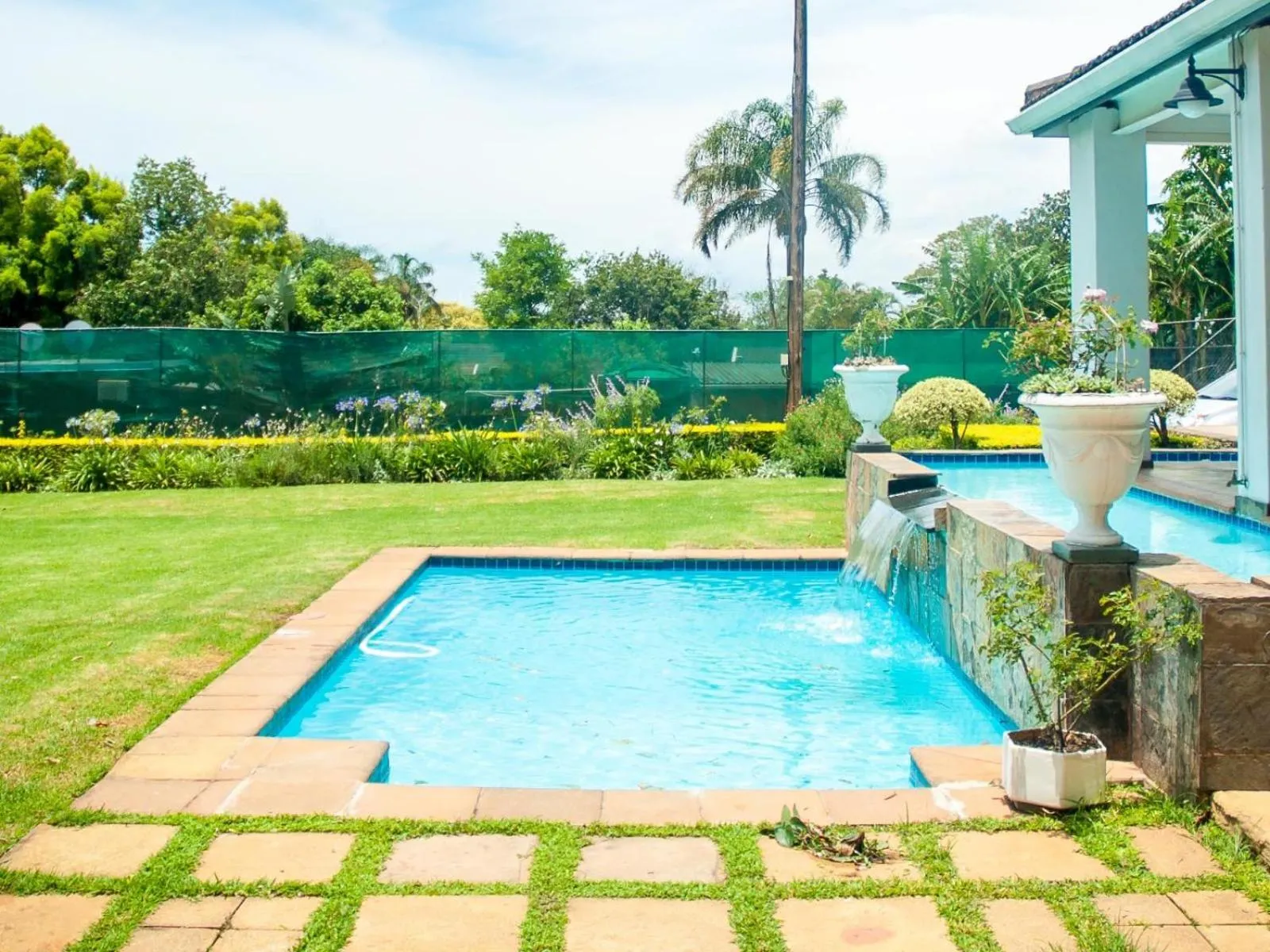 Pool view in Hudson Haven Bed & Breakfast