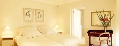 Bed in Isola Bella Guest House