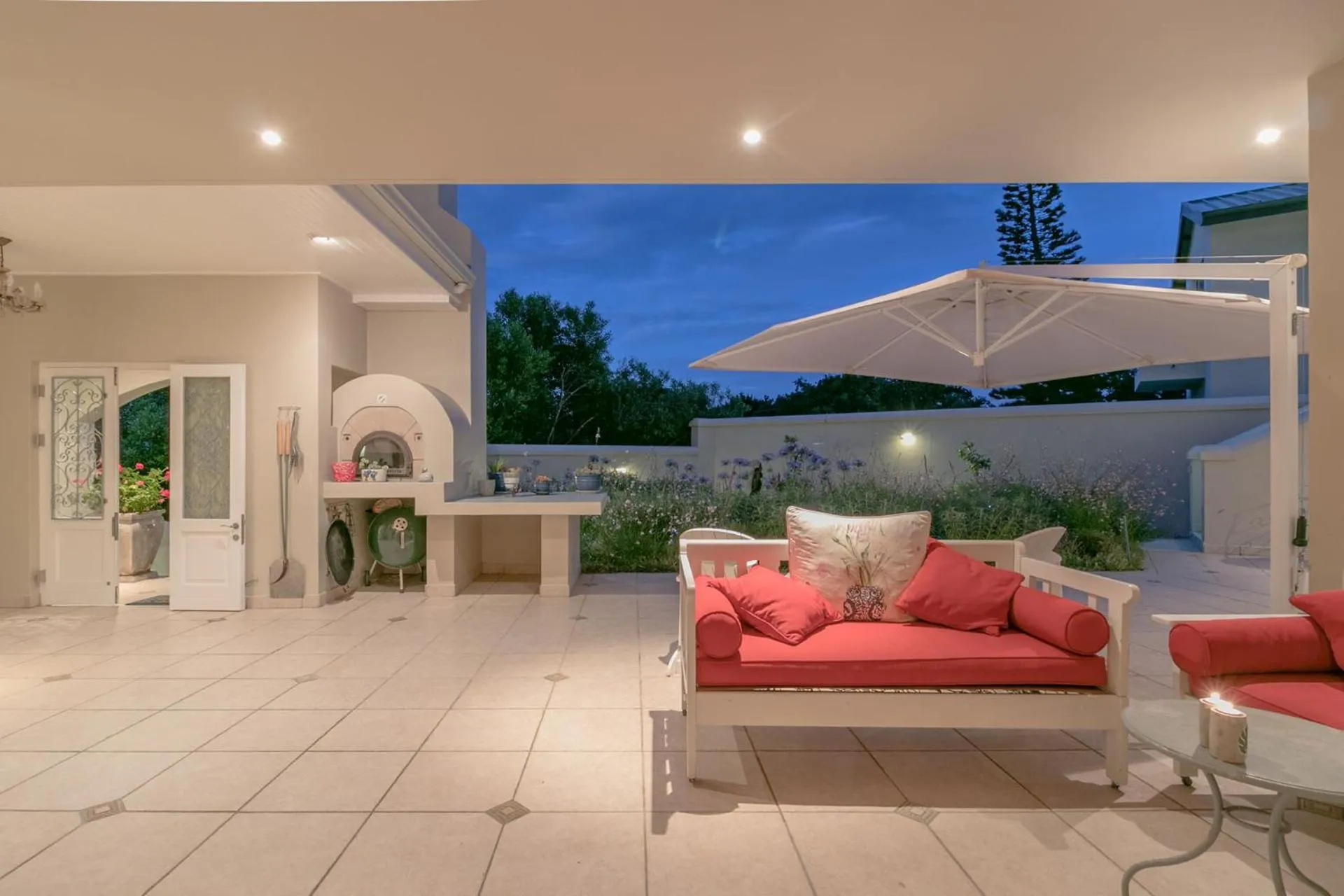 Isola Bella Guest House