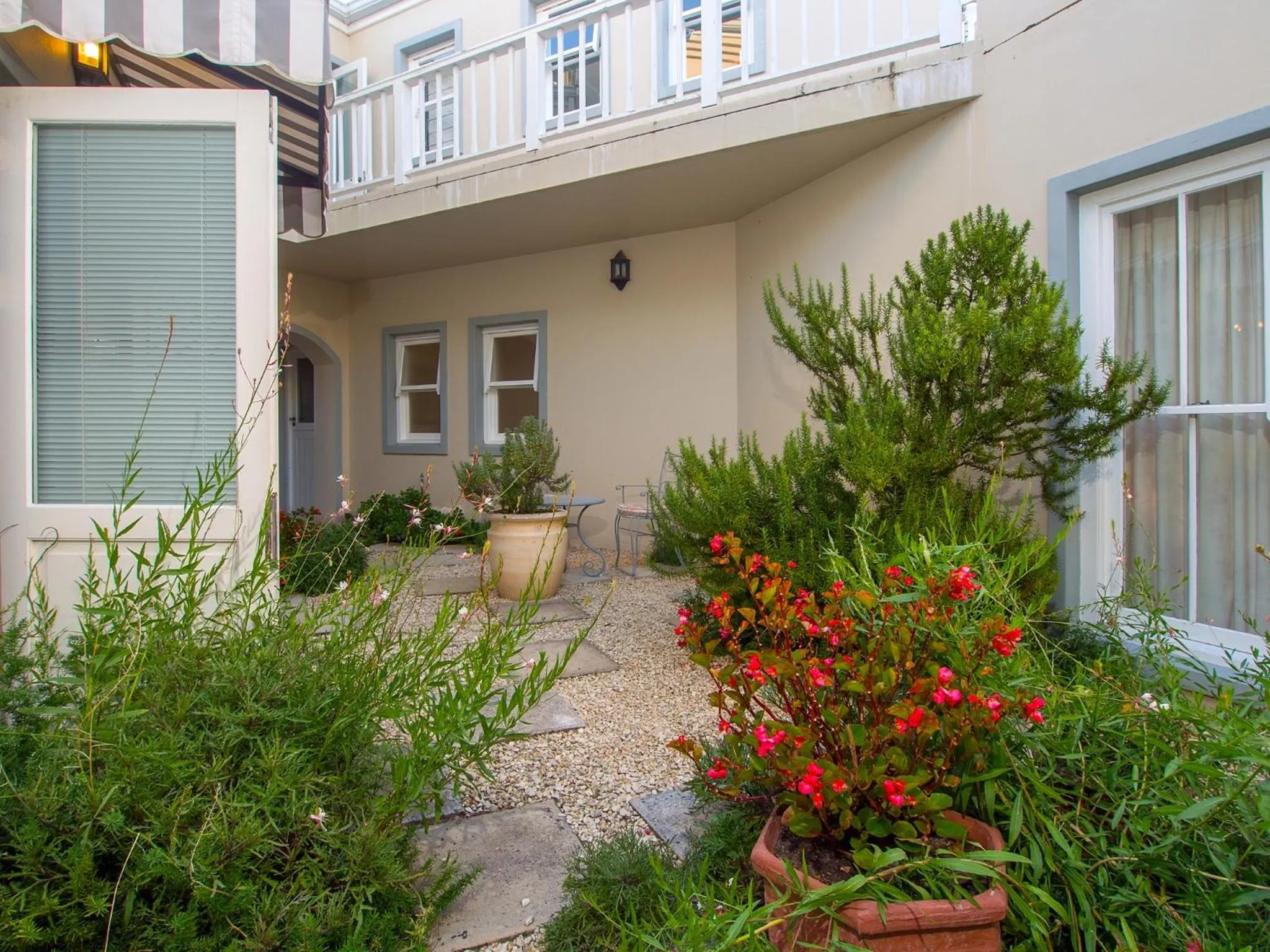 Garden in Isola Bella Guest House