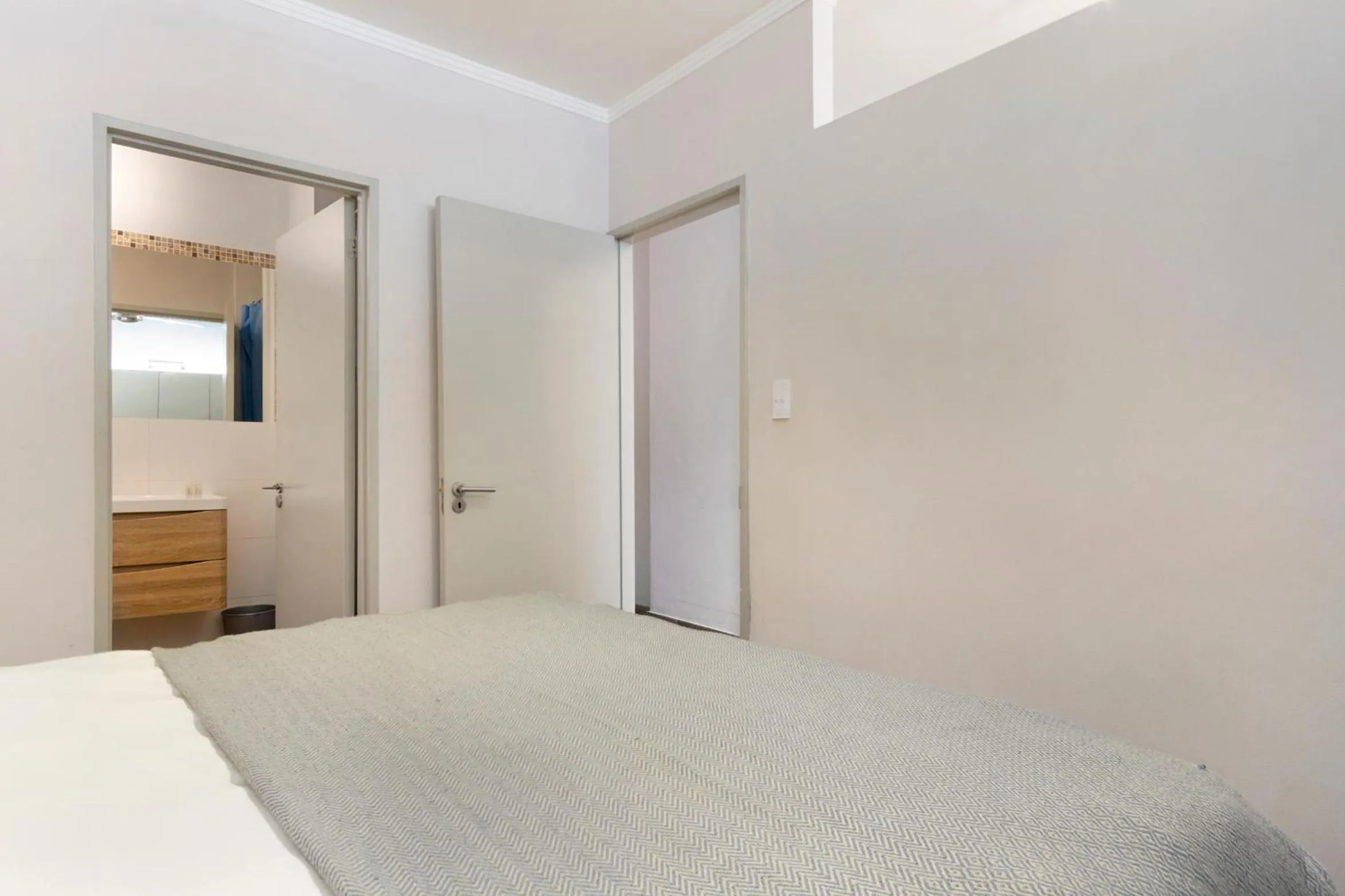 Bedroom, Bed in Urban Oasis At The Four Seasons