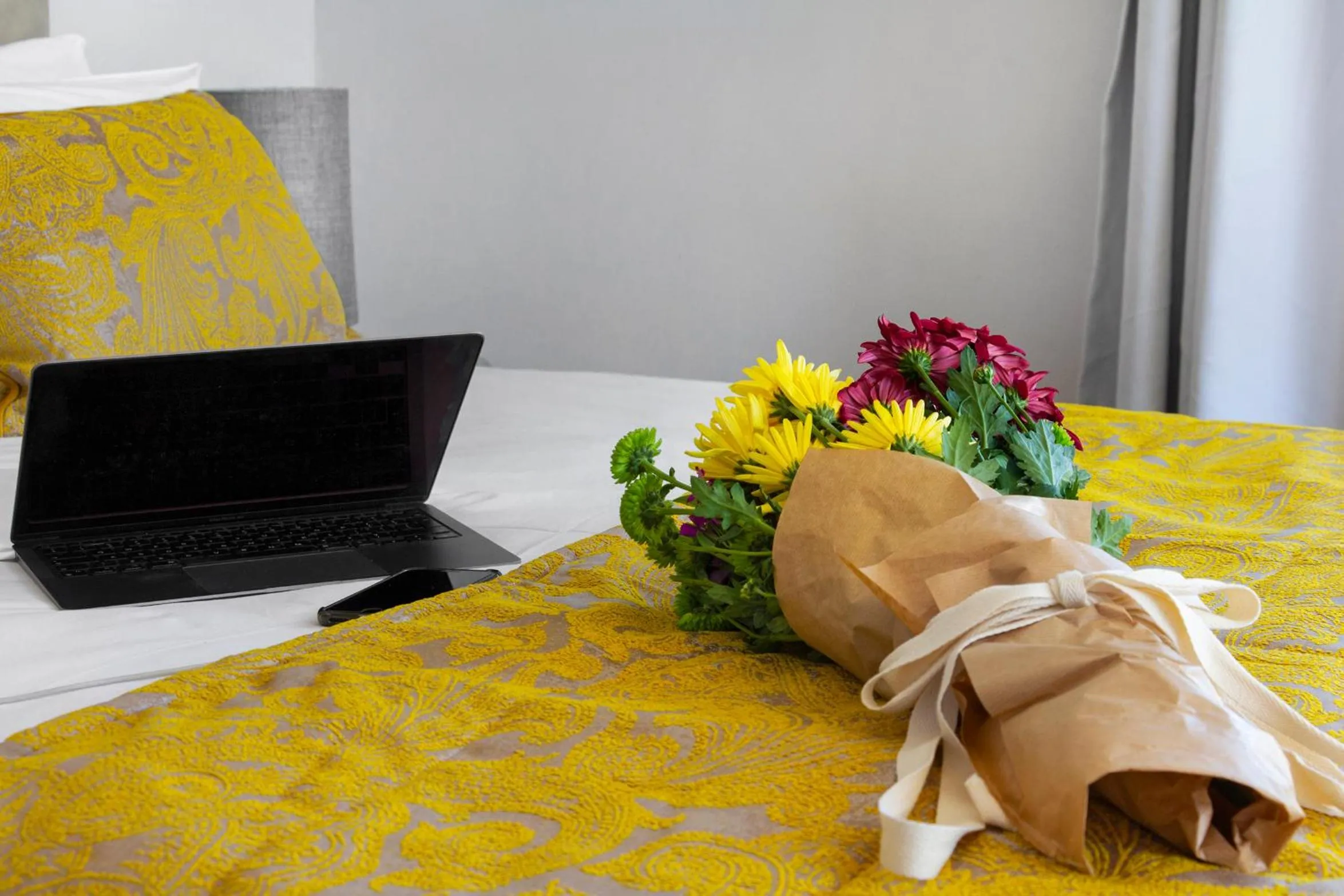 Bedroom, Bed in Urban Oasis At The Four Seasons