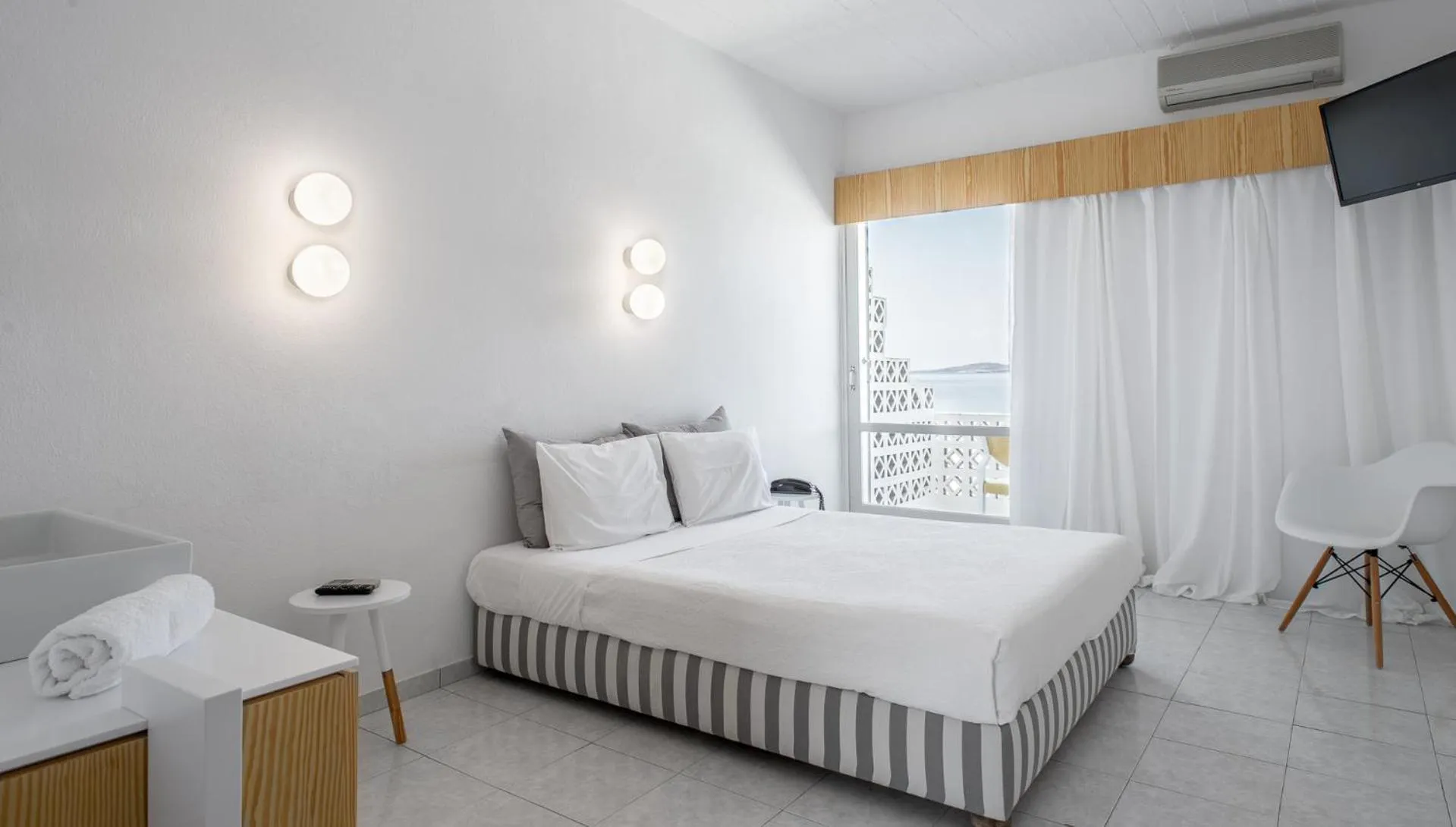 Bed in Alkistis Beach Hotel - Designed for Adults