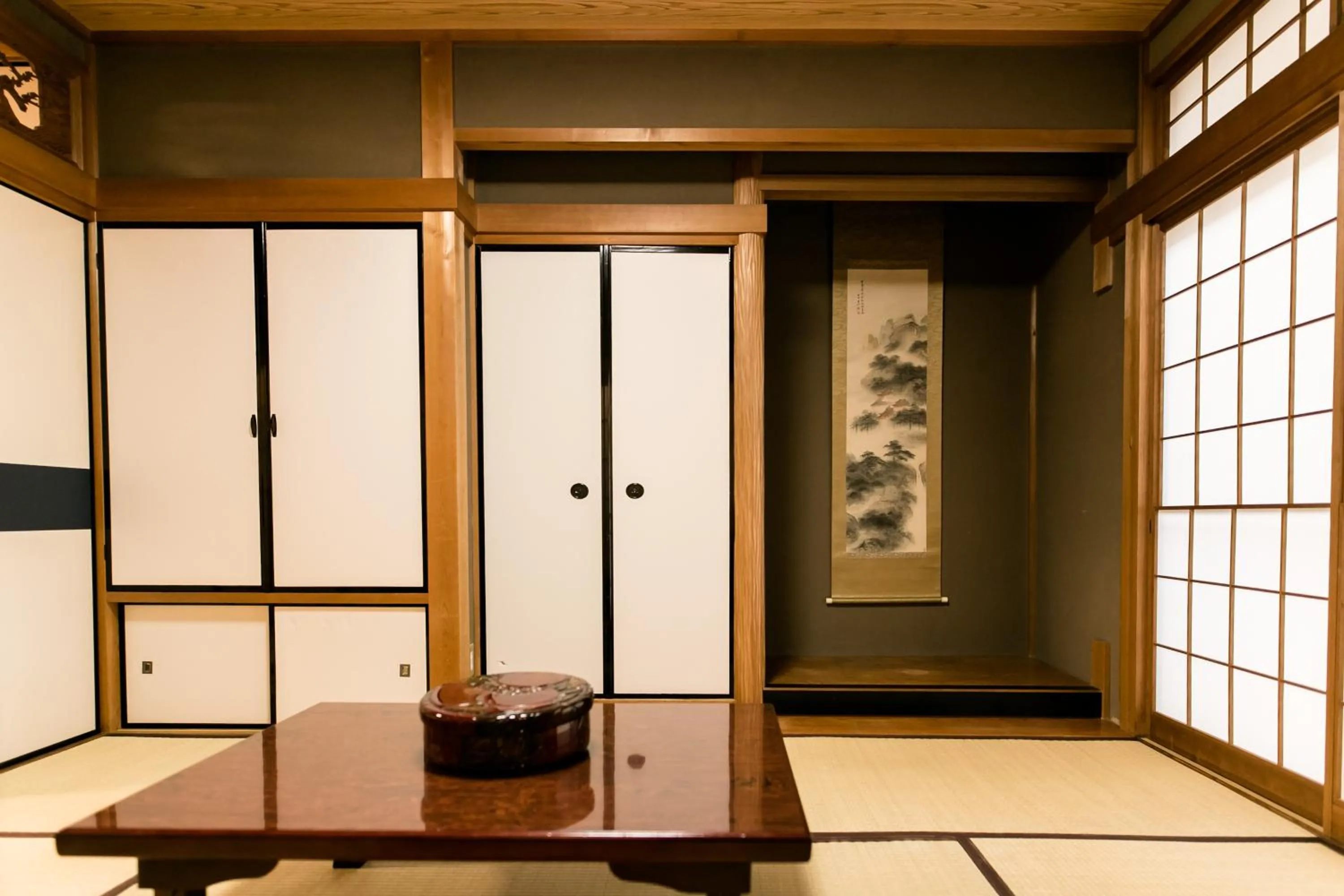 Photo of the whole room in Kasuian