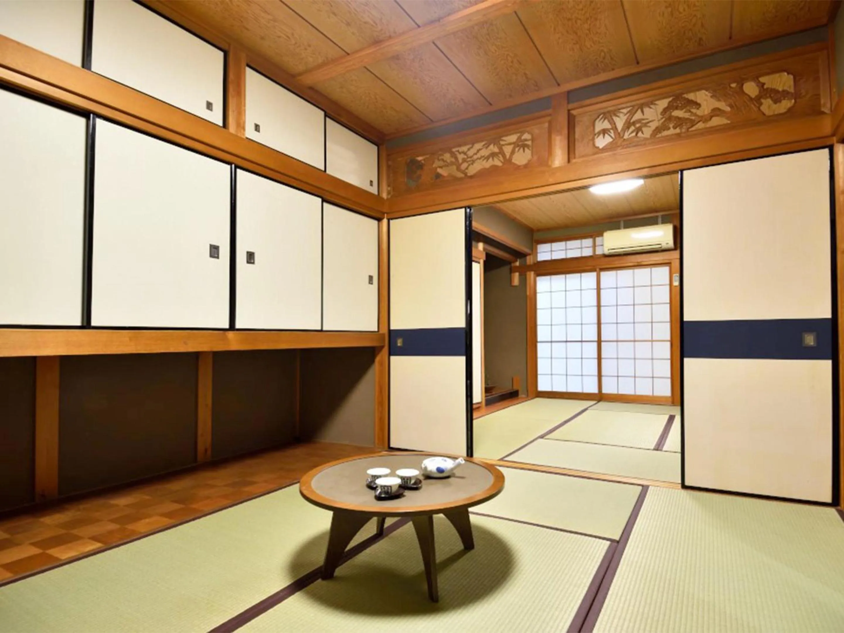 Photo of the whole room in Kasuian