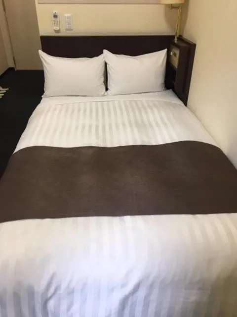 Bedroom, Bed in Urban Hotel Tokyo Fuchu Nishiguchi