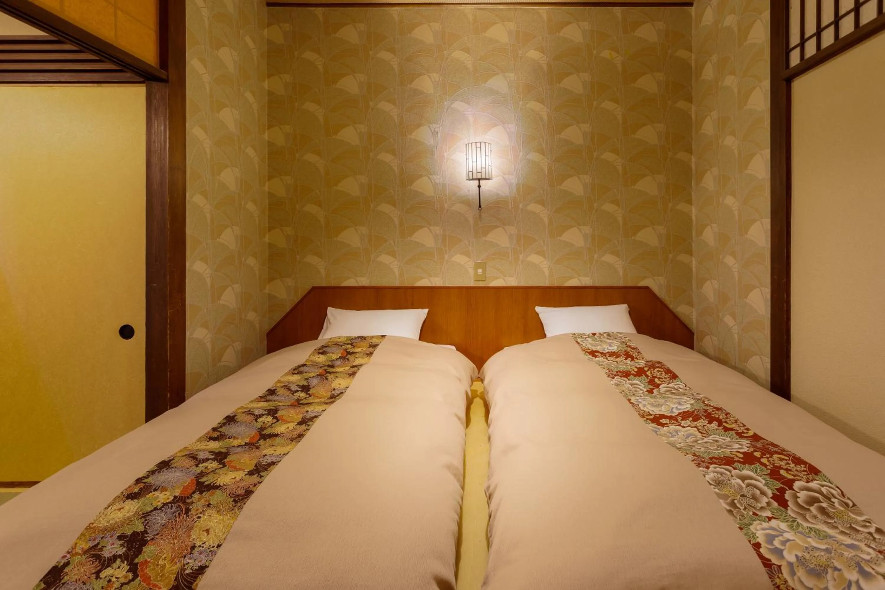 Bed in Izu atagawa Yubana mankai -Adult Only-