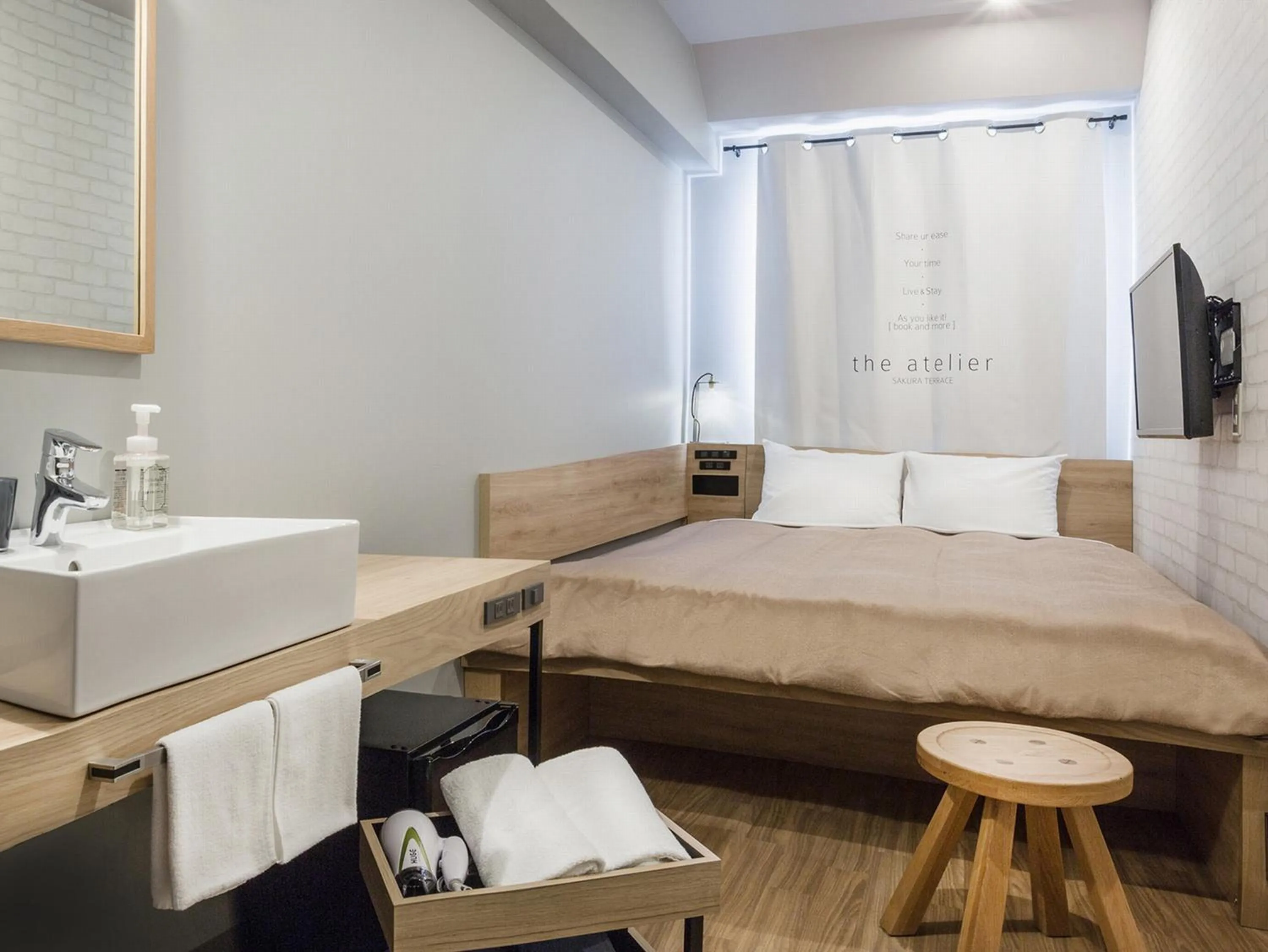 Photo of the whole room, Bed in Sakura Terrace The Atelier